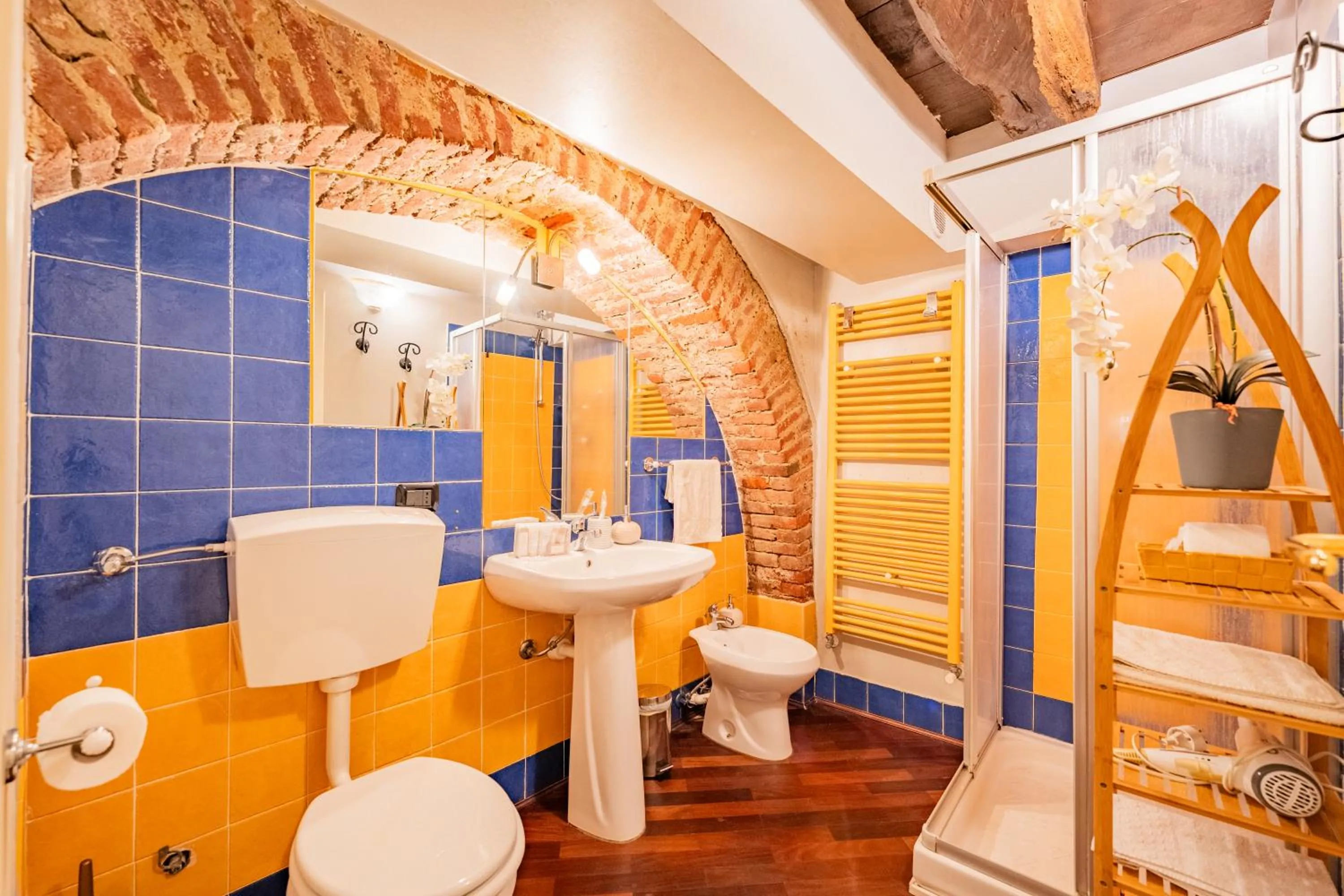 Shower in Antico Palazzo