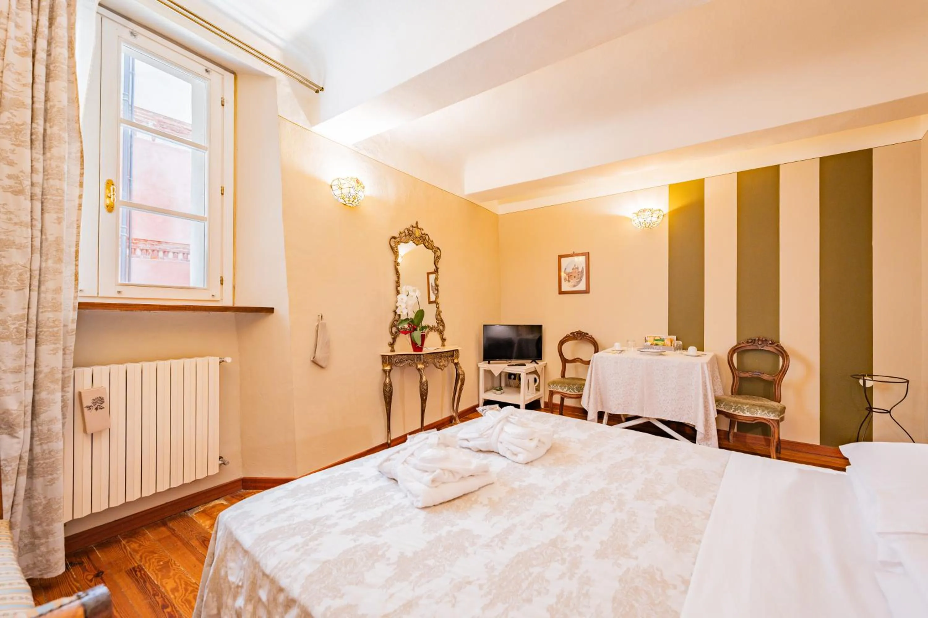 Bed in Antico Palazzo