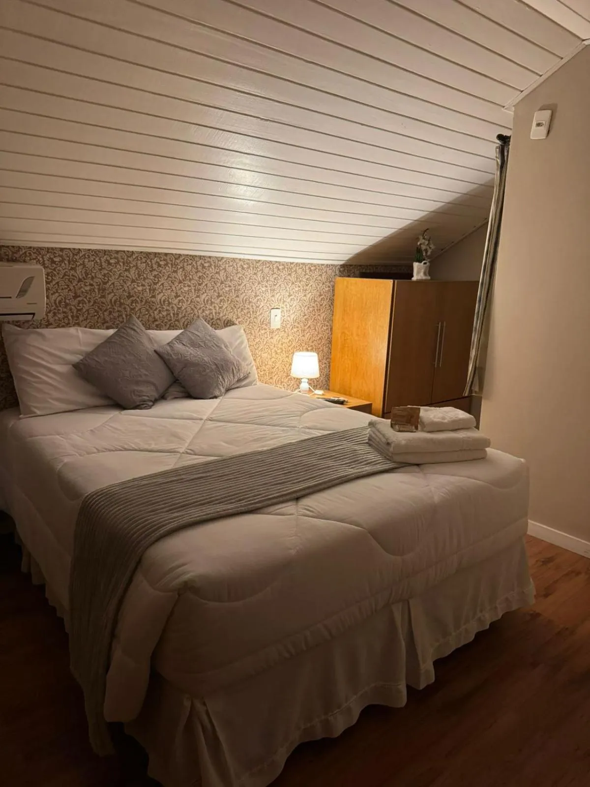 Bed in Pousada Crystal Palace