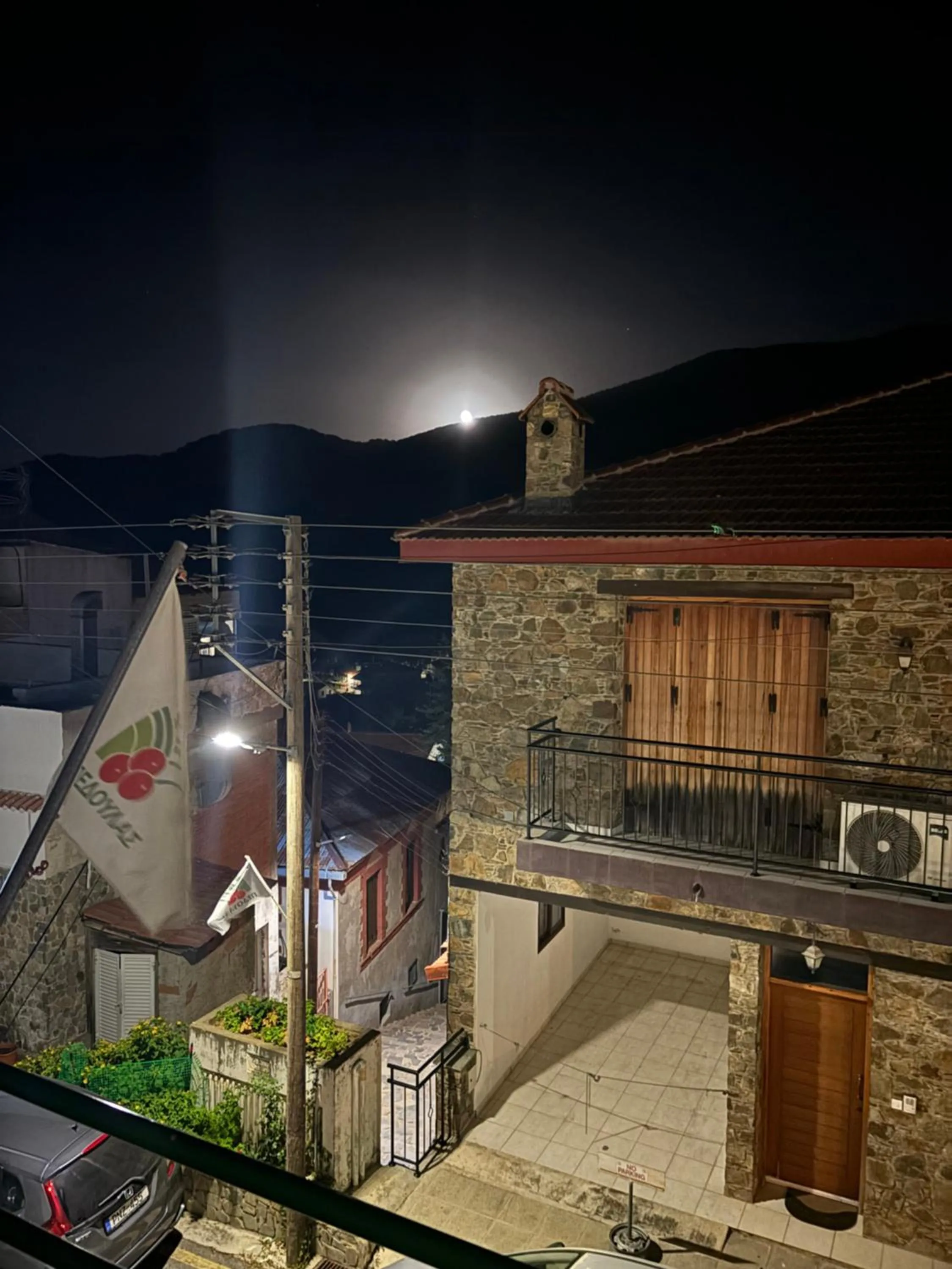 Night in Christys Palace Hotel