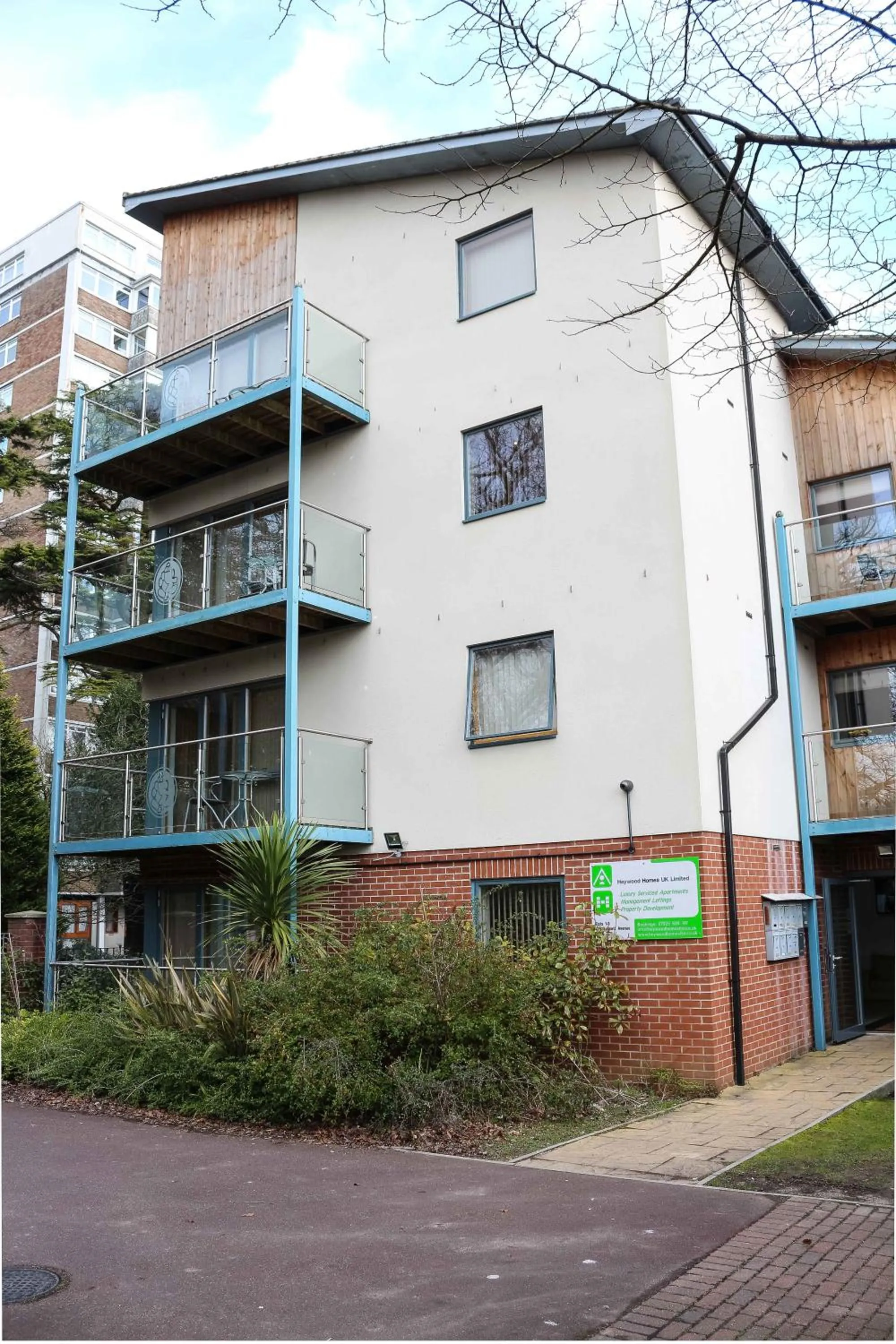 Facade/entrance in Southampton Serviced Apartments