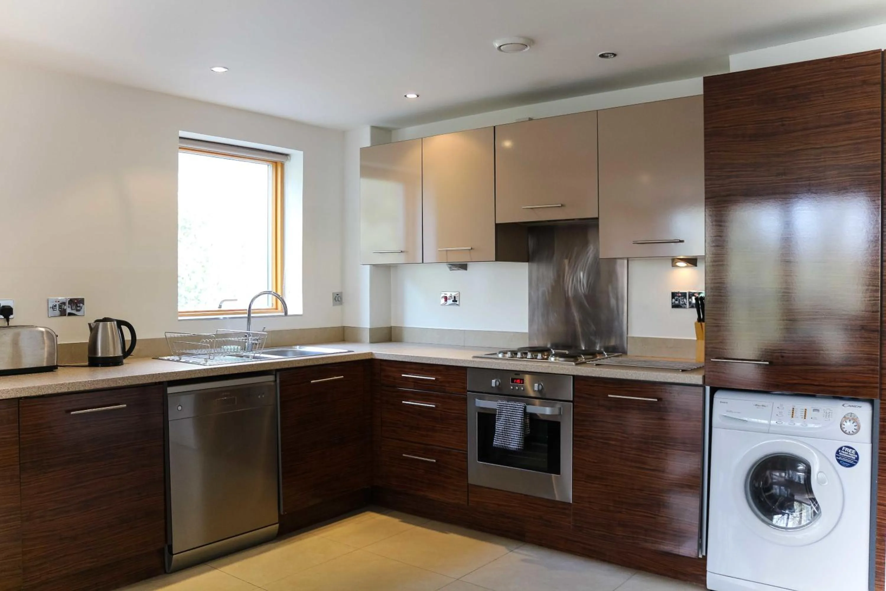 Kitchen or kitchenette in Southampton Serviced Apartments