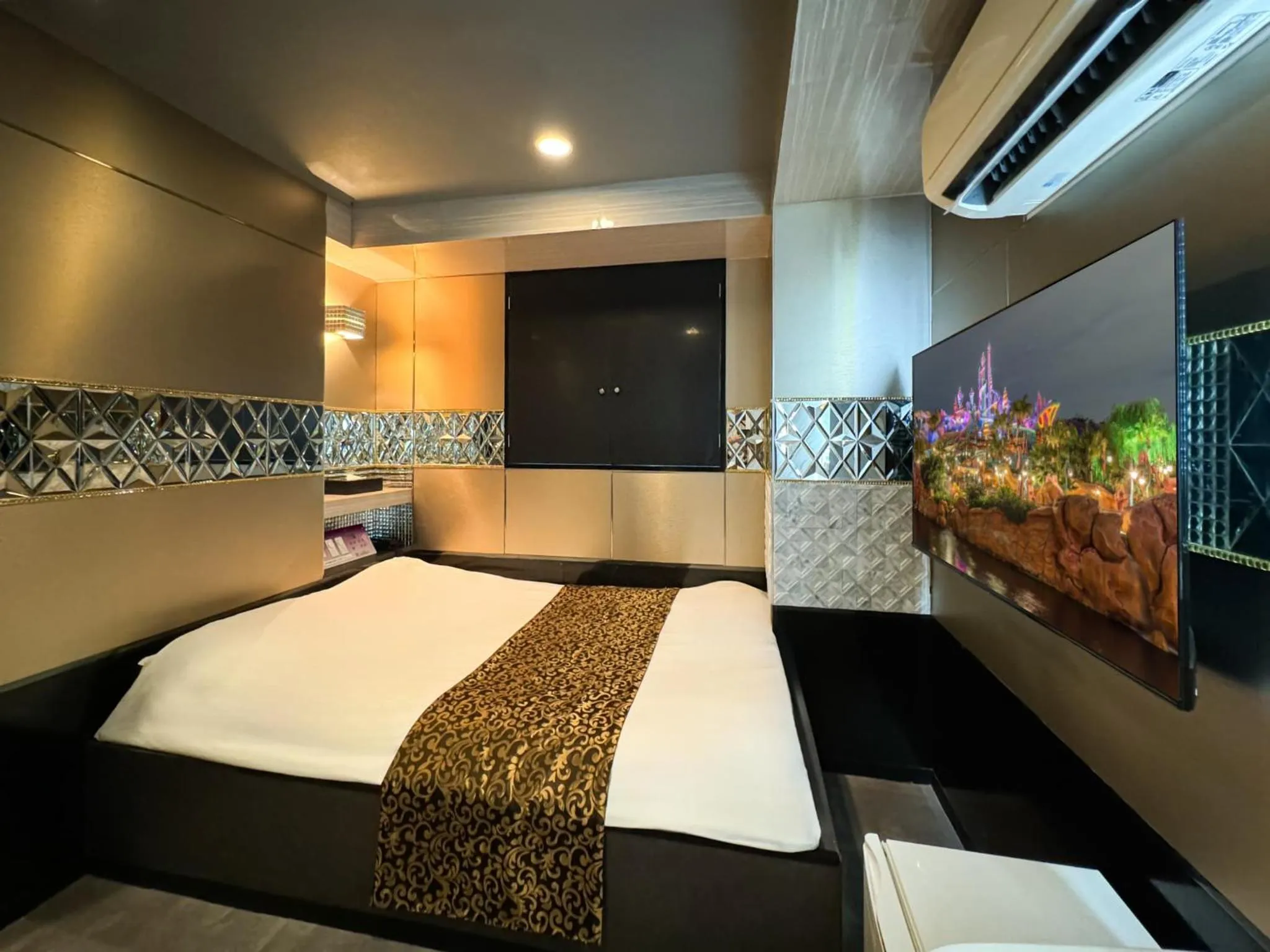 Bed in Hotel Amethyst