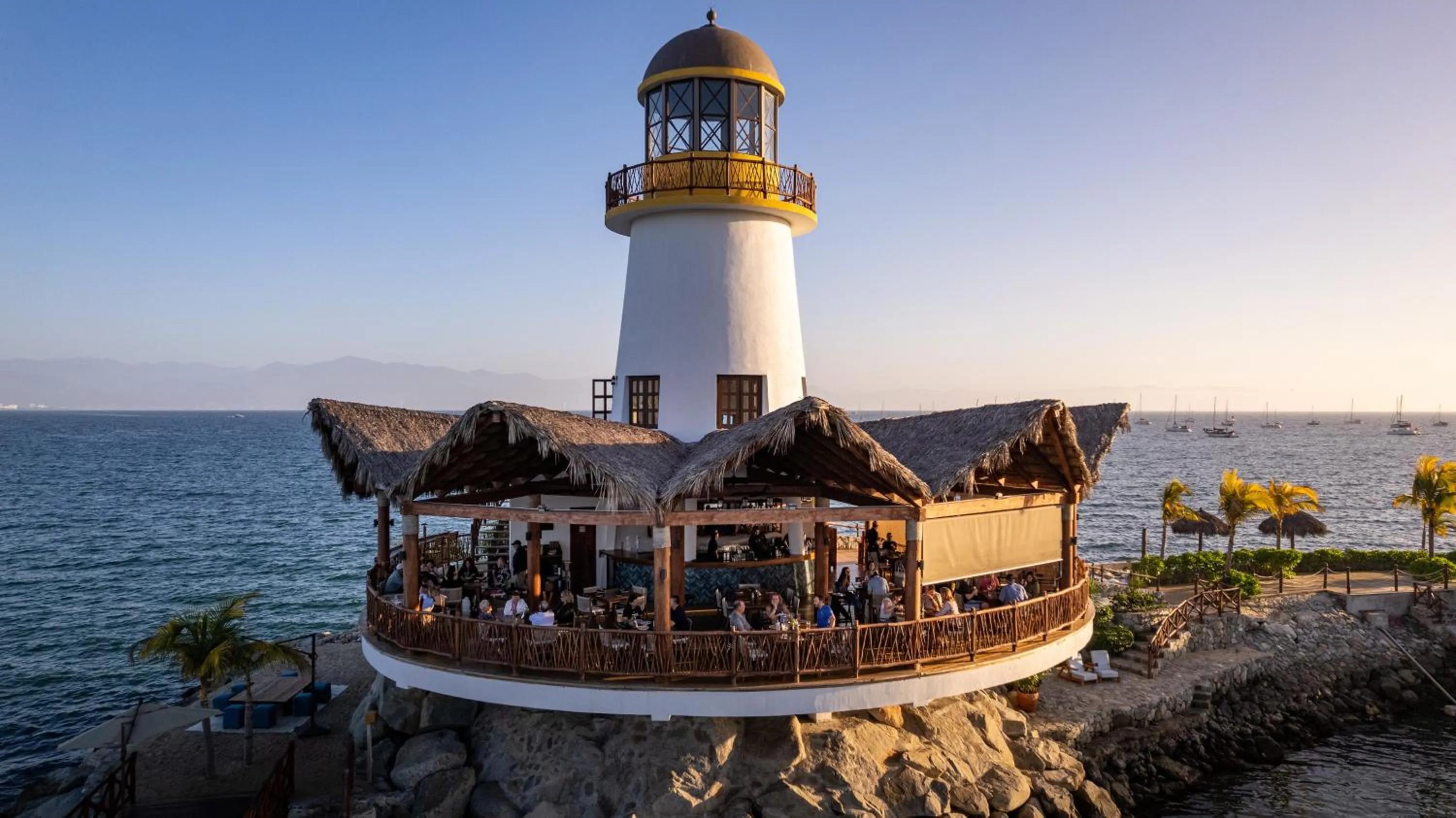 Restaurant/places to eat in Kovay Gardens