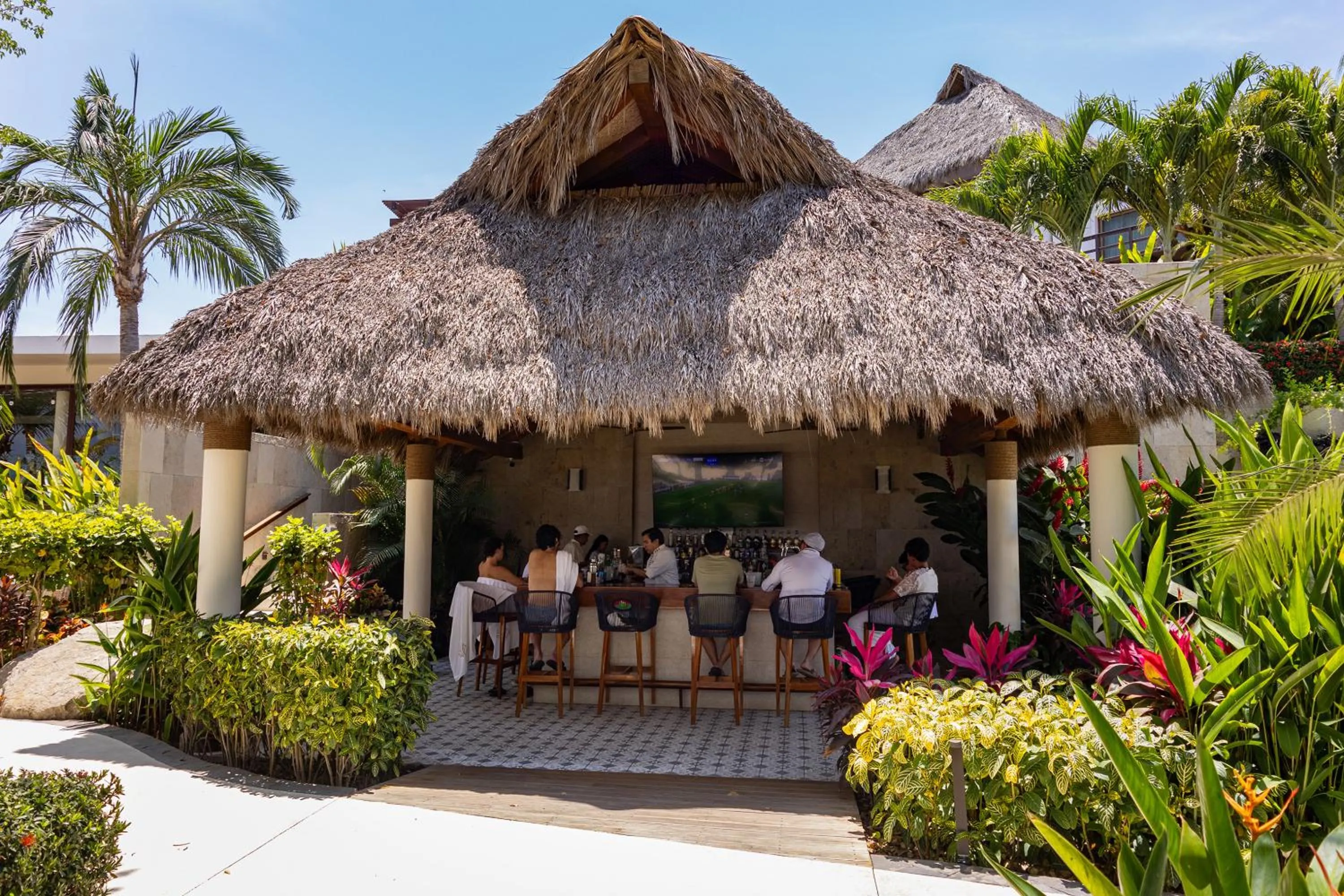 Lounge or bar in Kovay Gardens