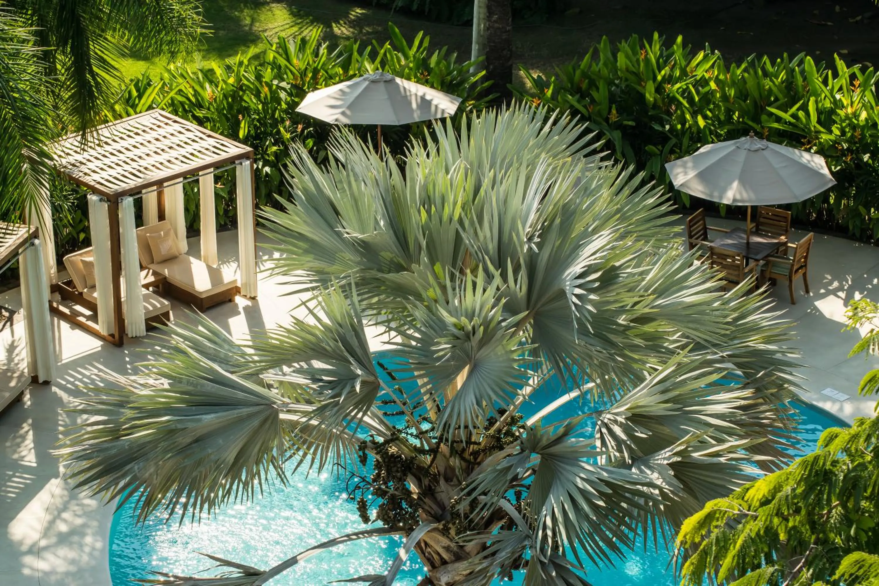 Swimming pool in Kovay Gardens