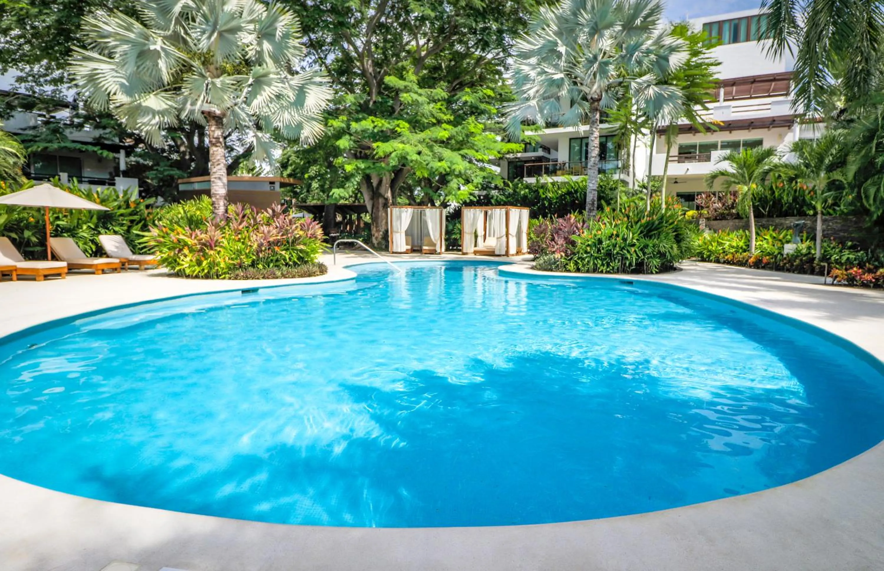 Swimming pool in Kovay Gardens