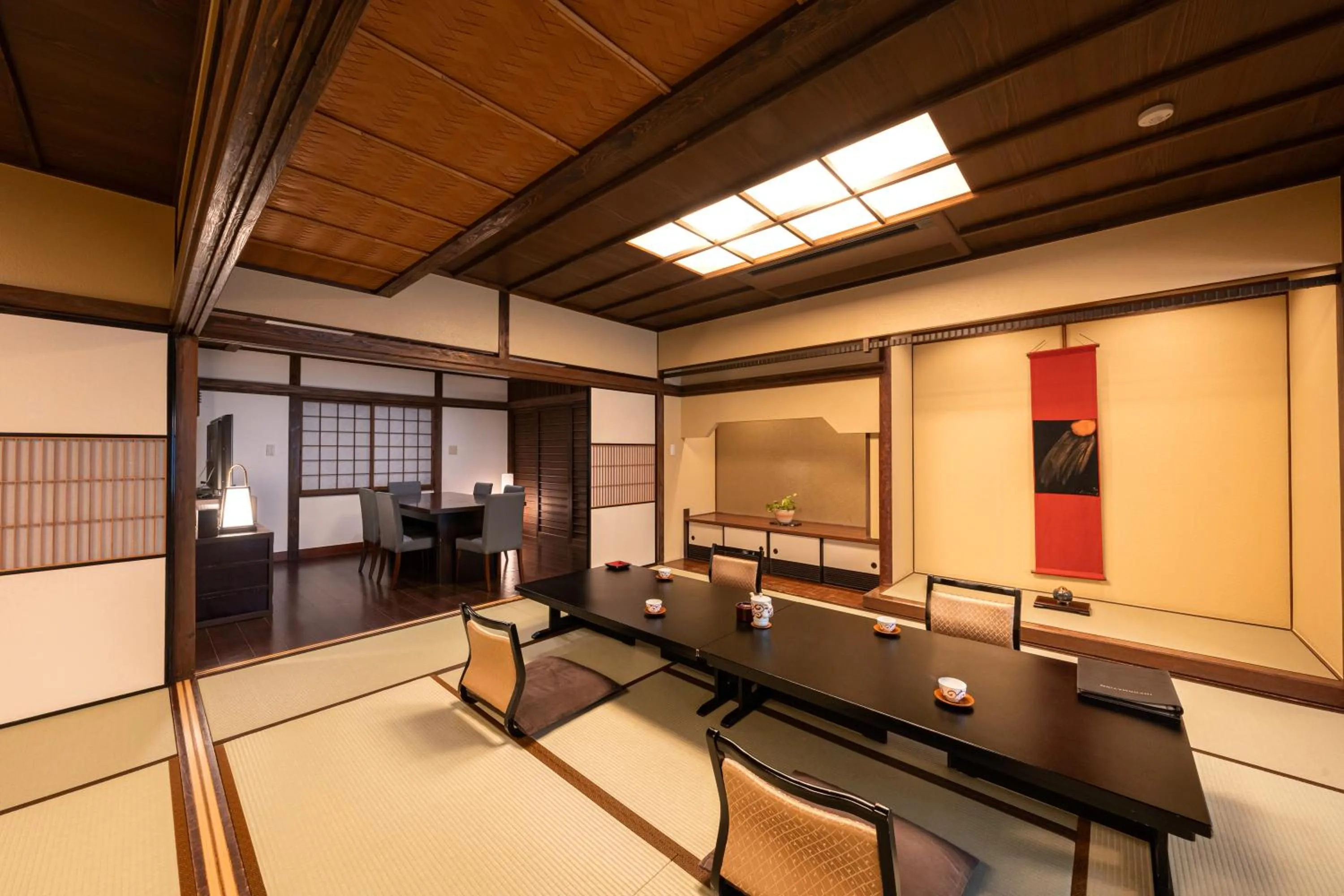 Photo of the whole room in Kinsuikan