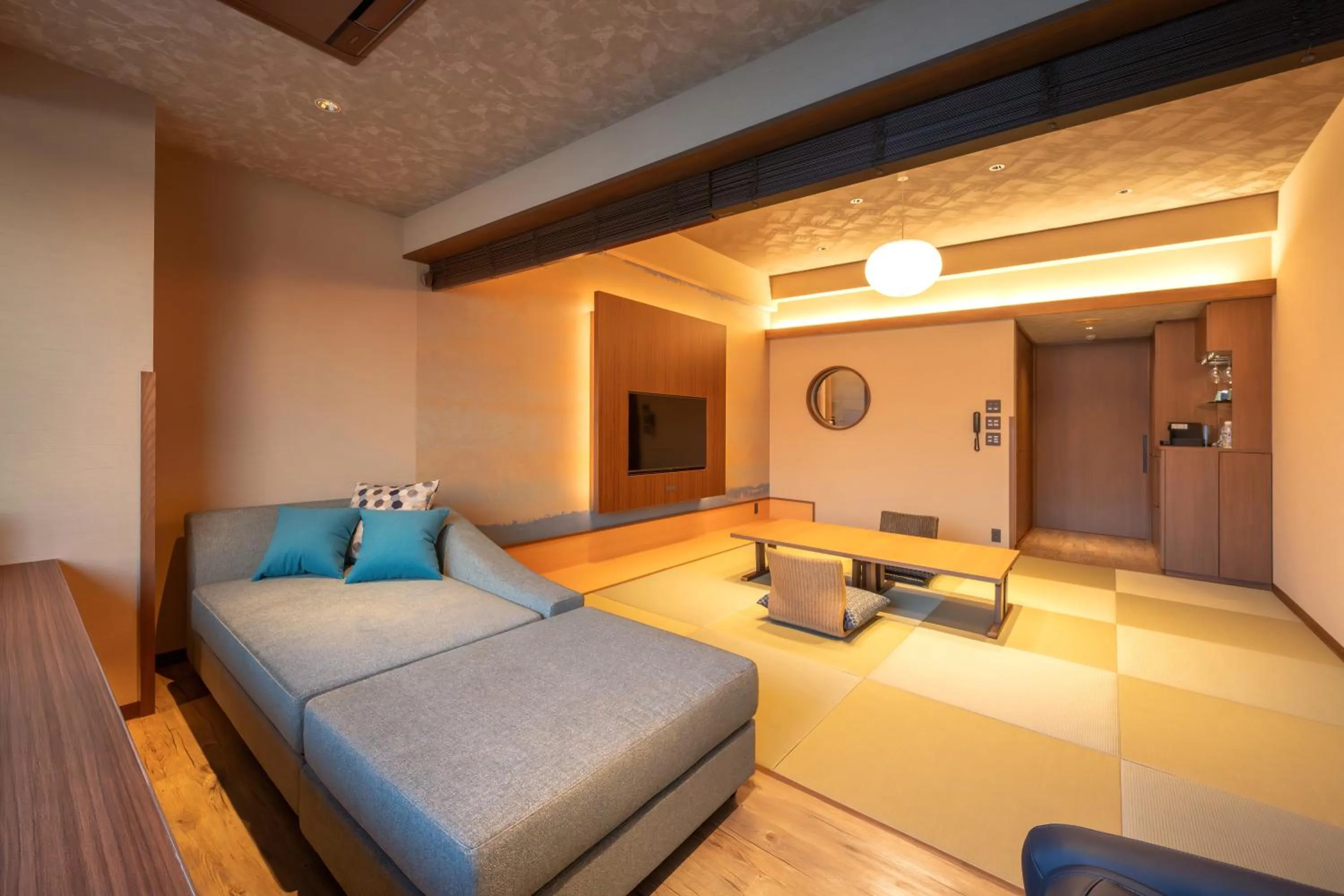 Photo of the whole room, Bed in Kinsuikan