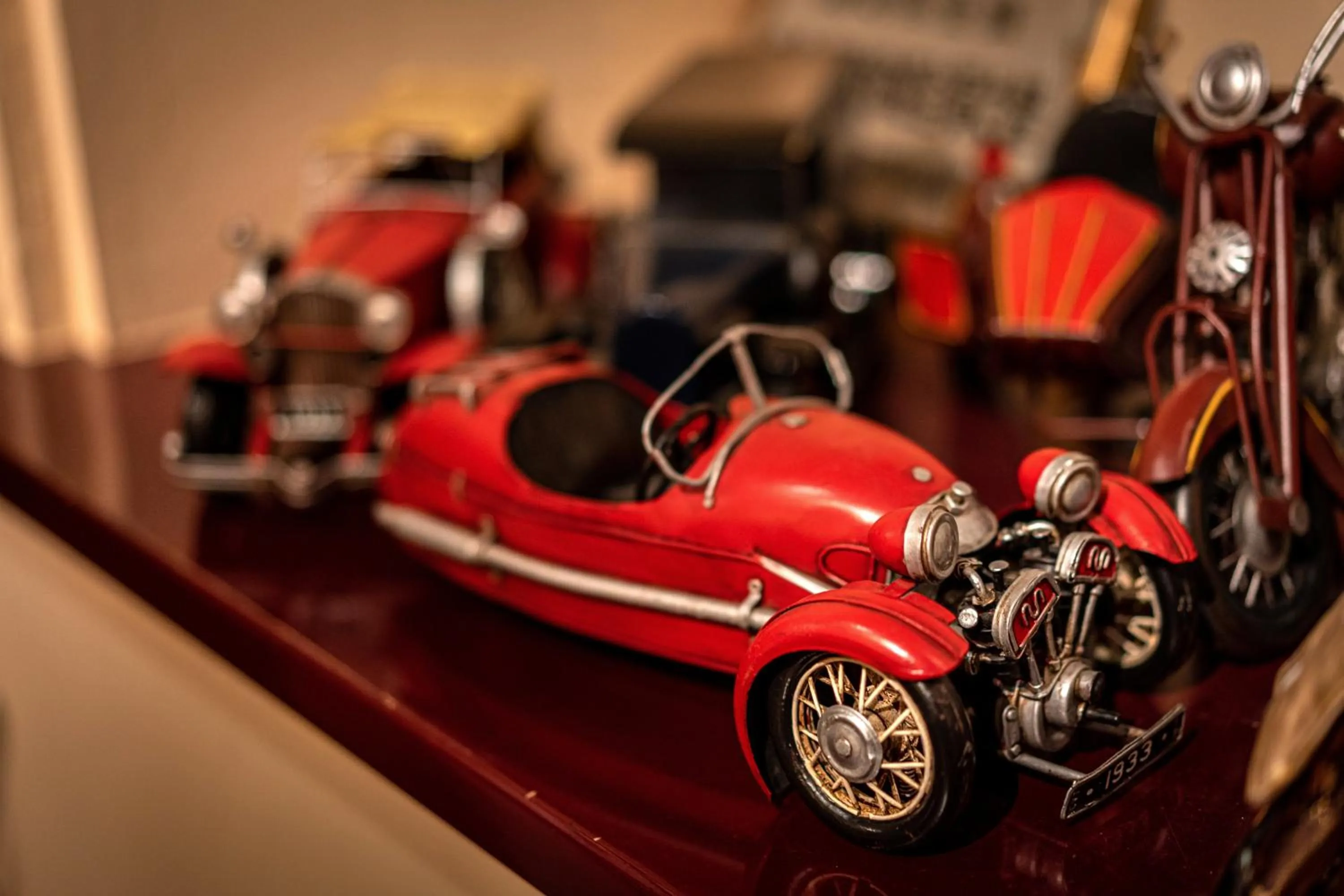 Decorative detail in Kinsuikan