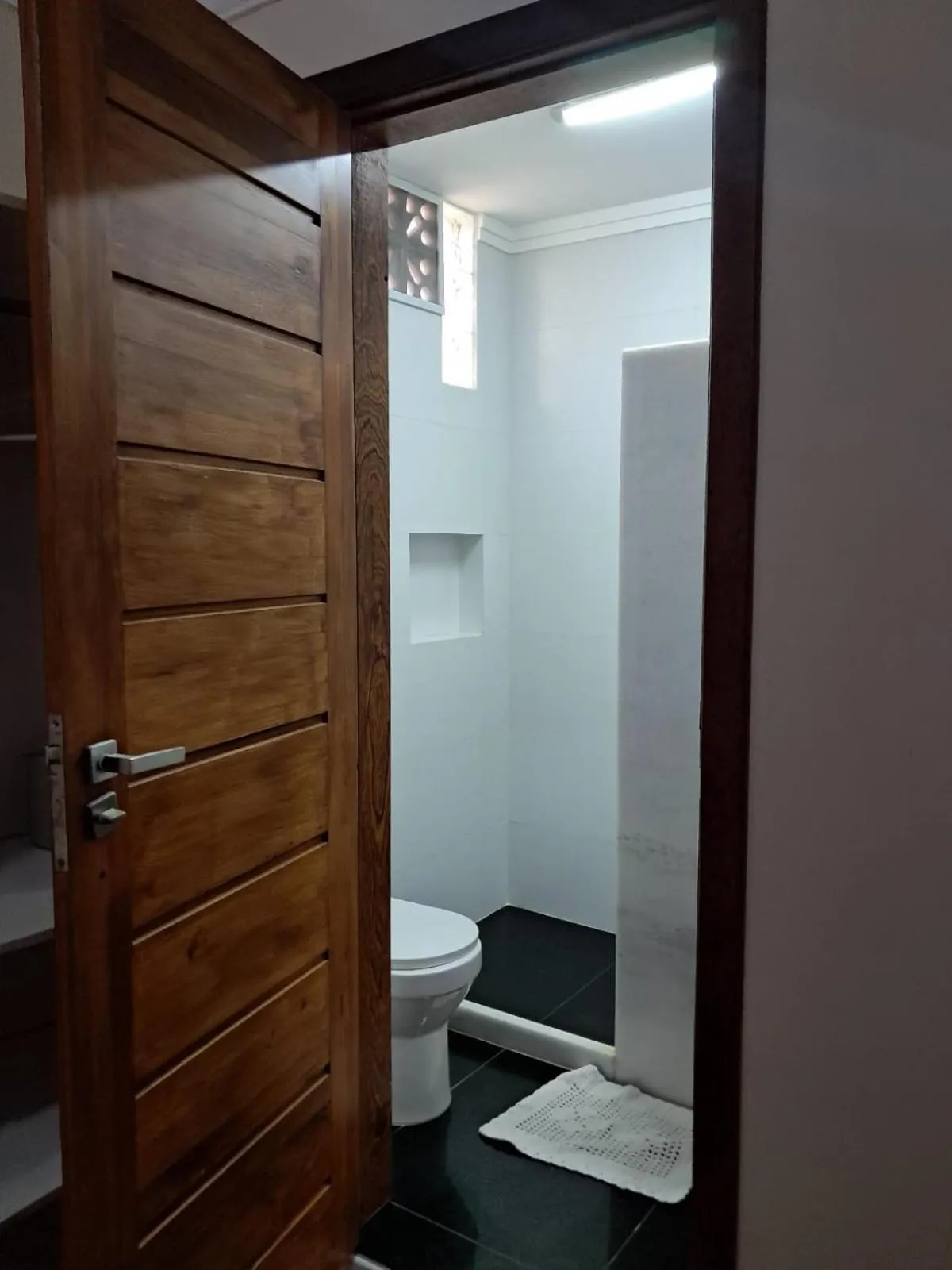 Toilet in Hotel Pousada Acácia da Barra