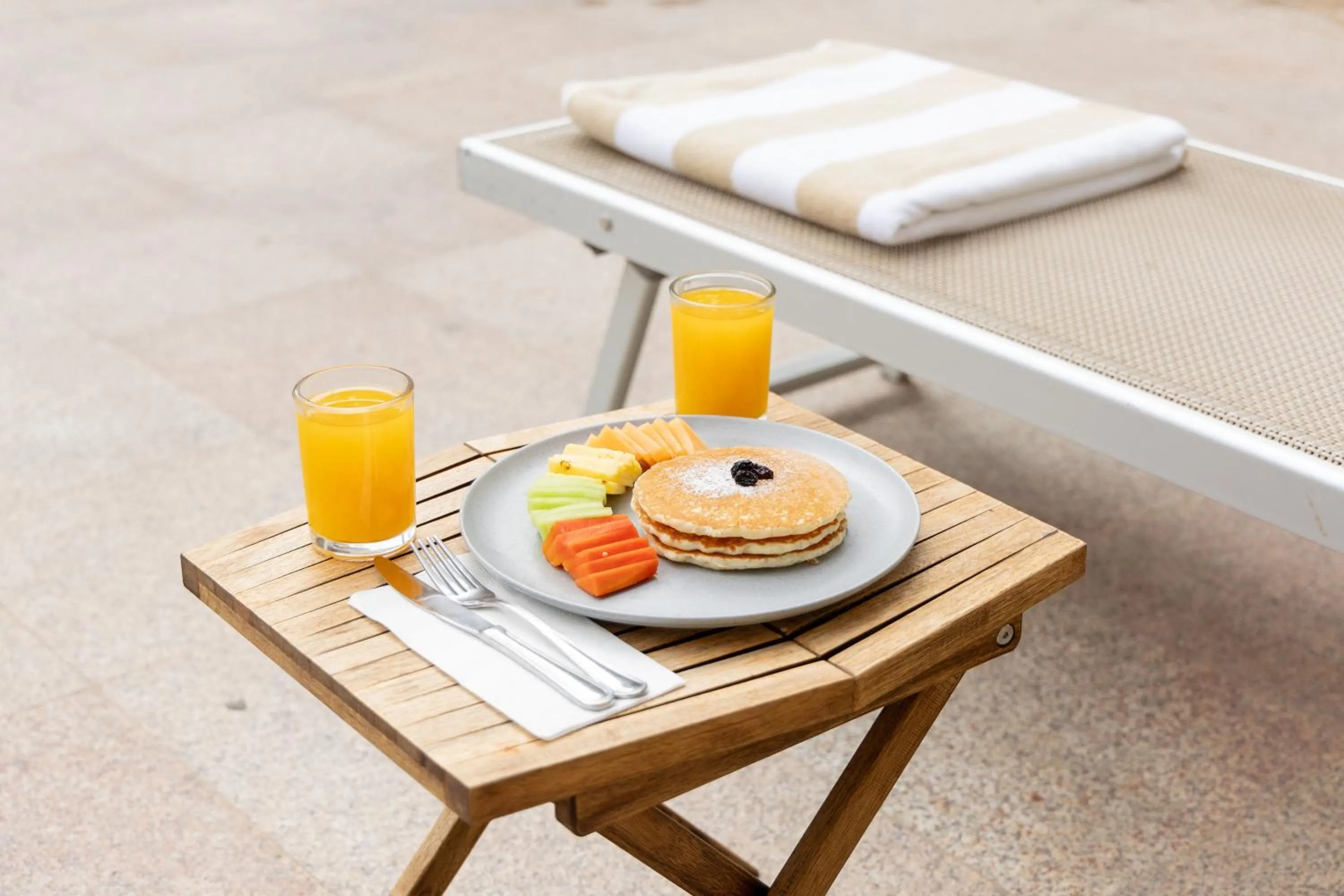 Lunch in Hotel Santa Fe Los Cabos by Villa Group