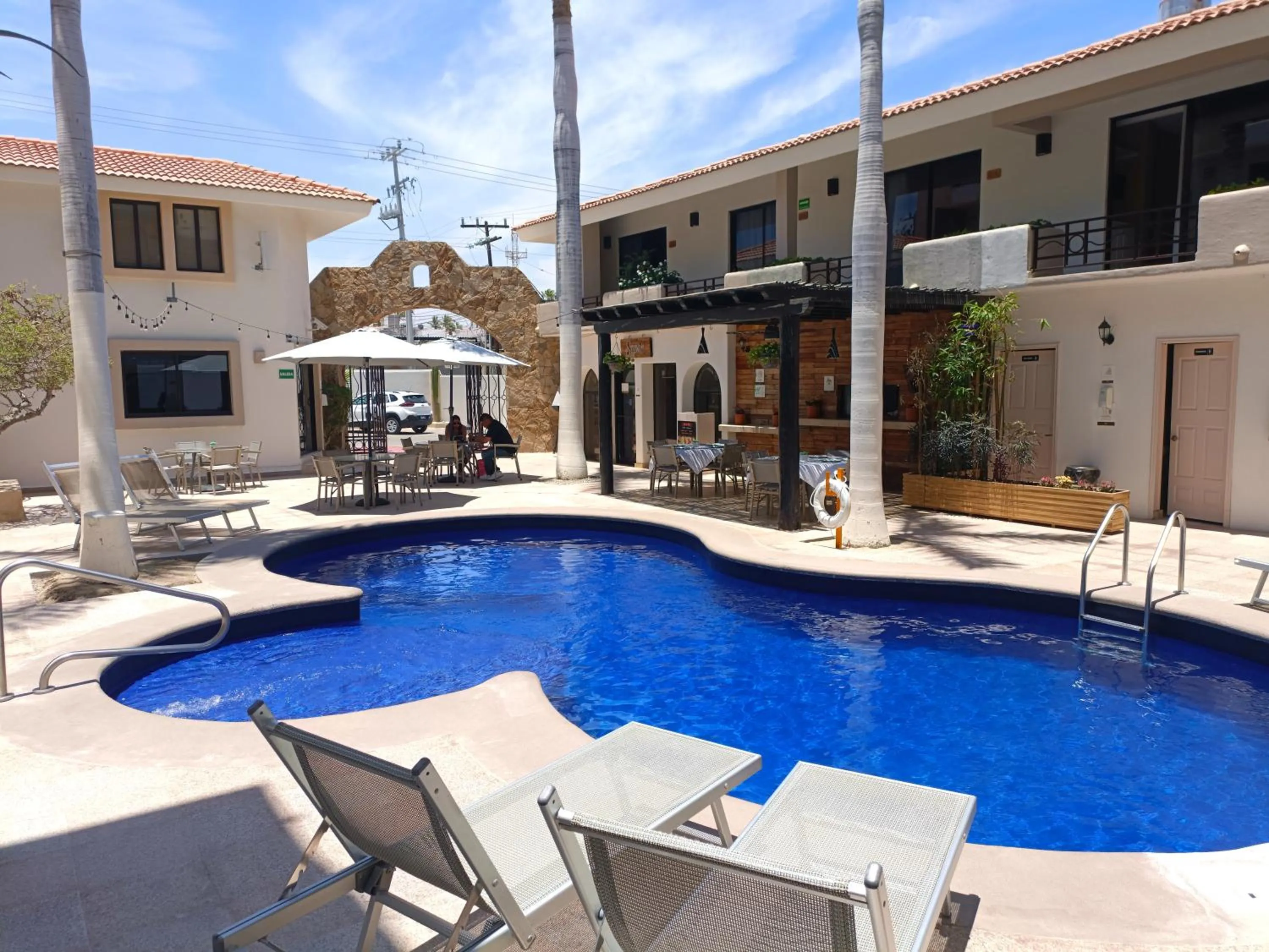 Pool view in Hotel Santa Fe Los Cabos by Villa Group