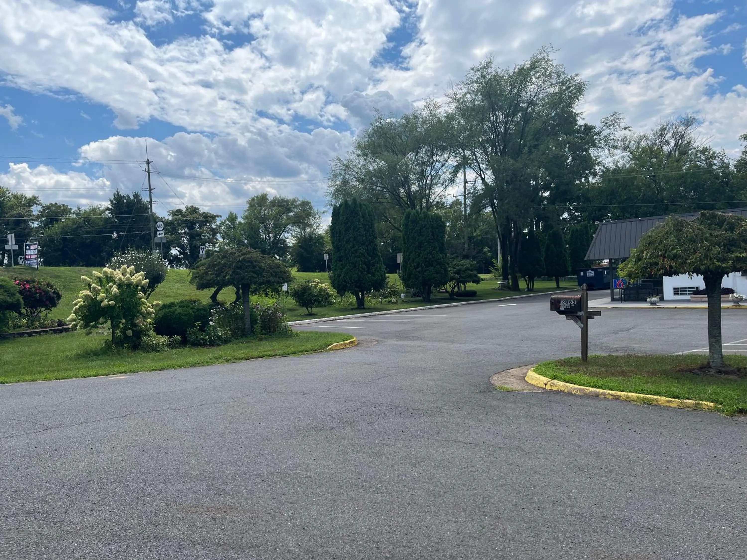 Property building in Motel 6 Culpeper, VA