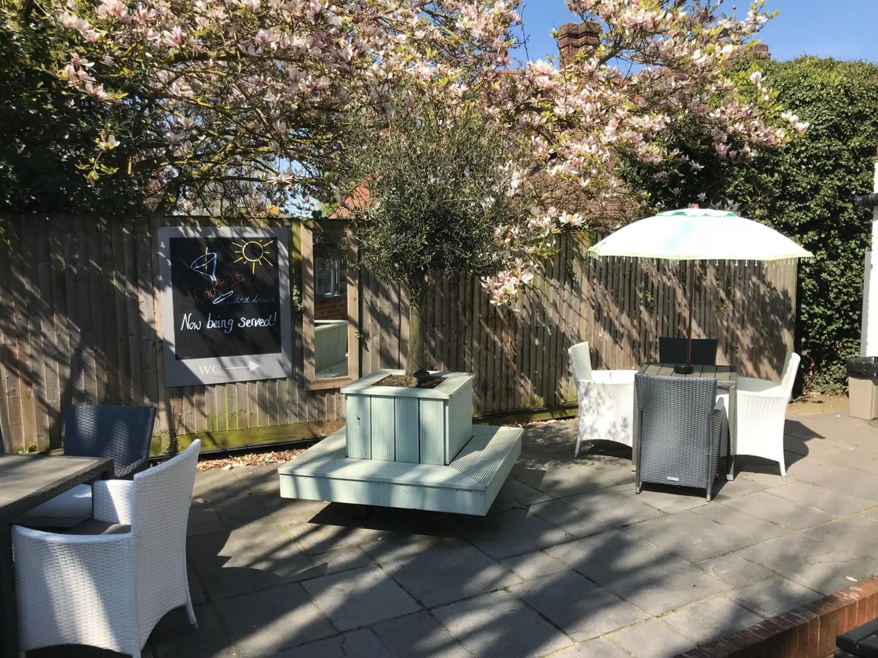 Patio in The Dog At Wingham