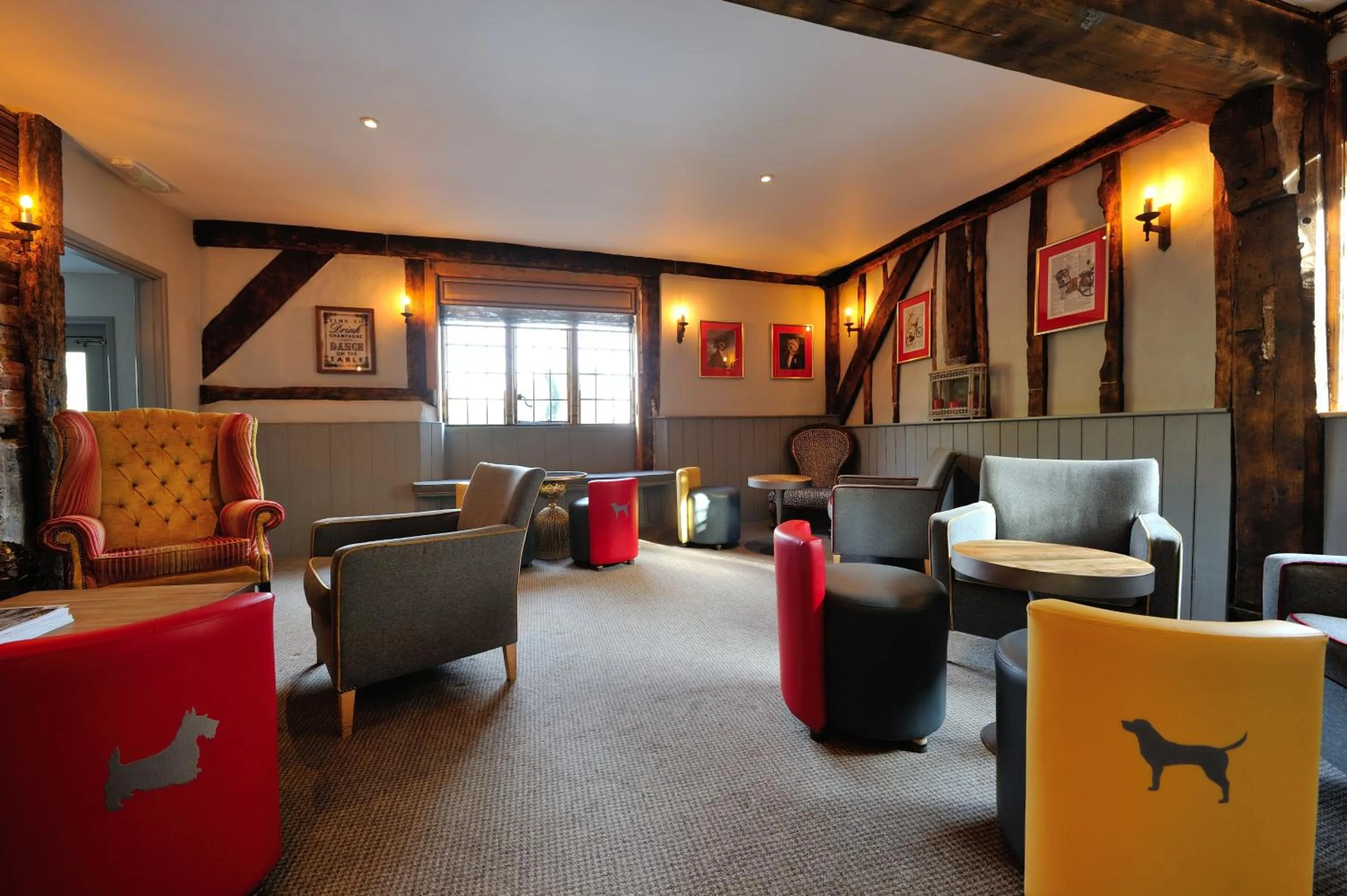 Lounge or bar in The Dog At Wingham