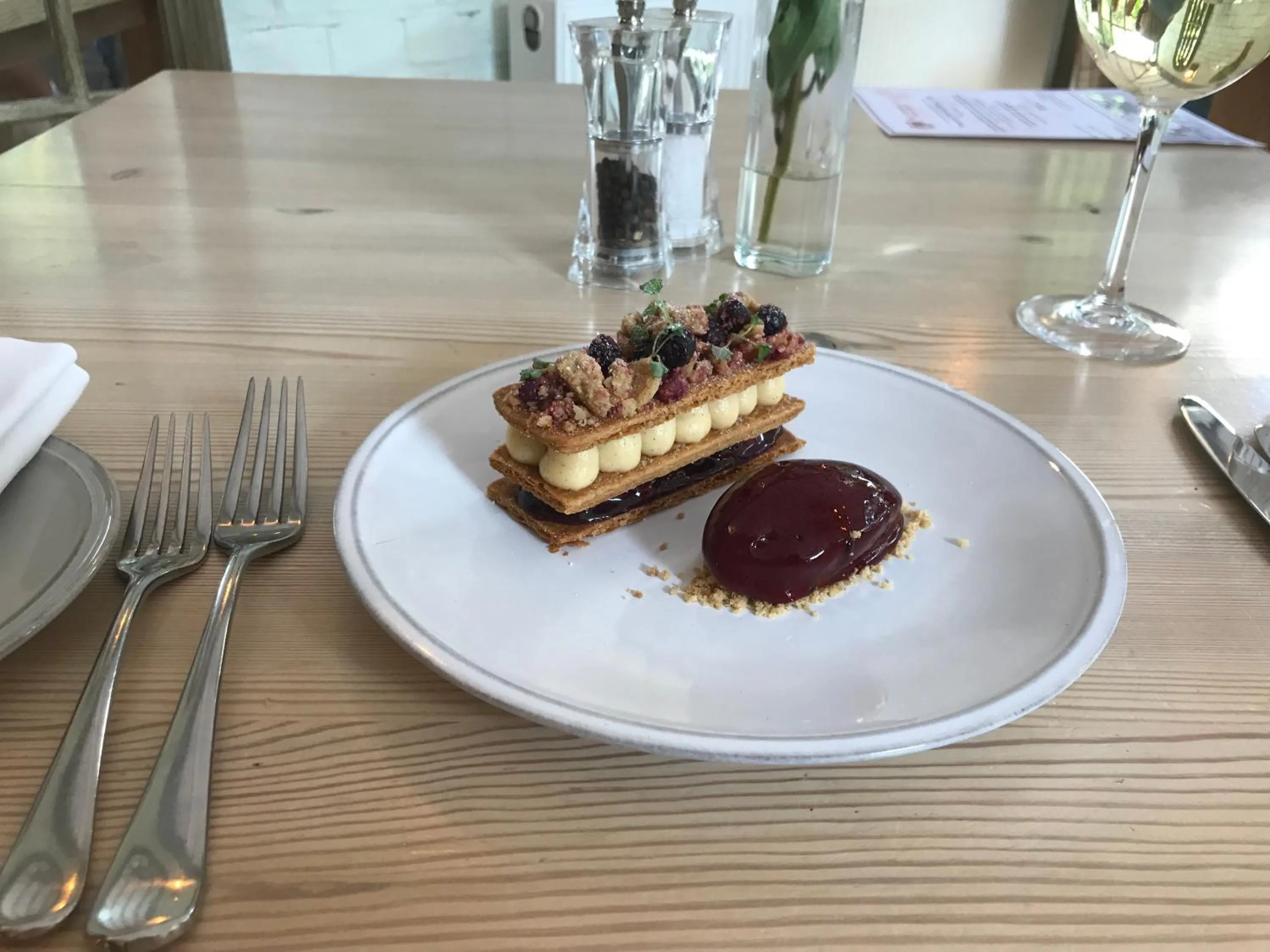 Lunch in The Dog At Wingham