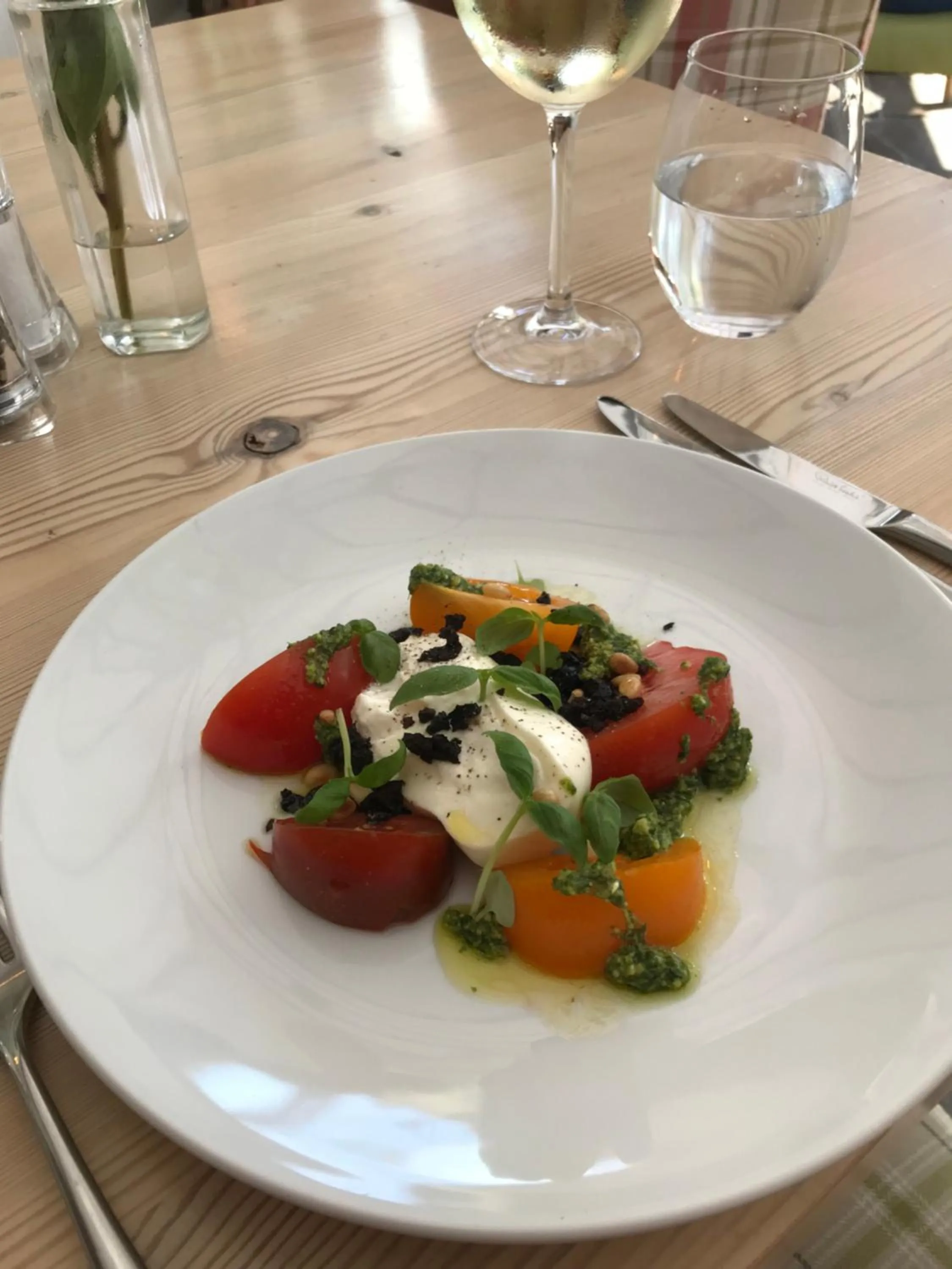 Lunch in The Dog At Wingham