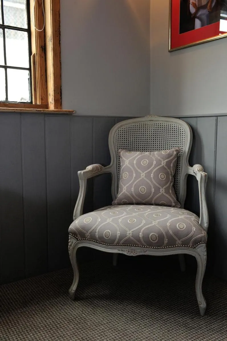 Decorative detail in The Dog At Wingham