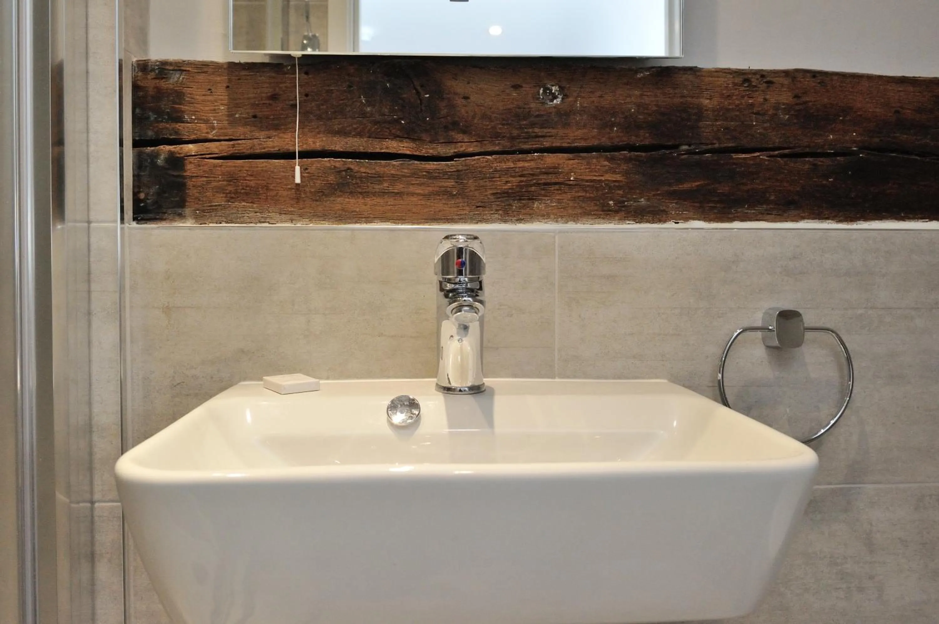 Bathroom in The Dog At Wingham