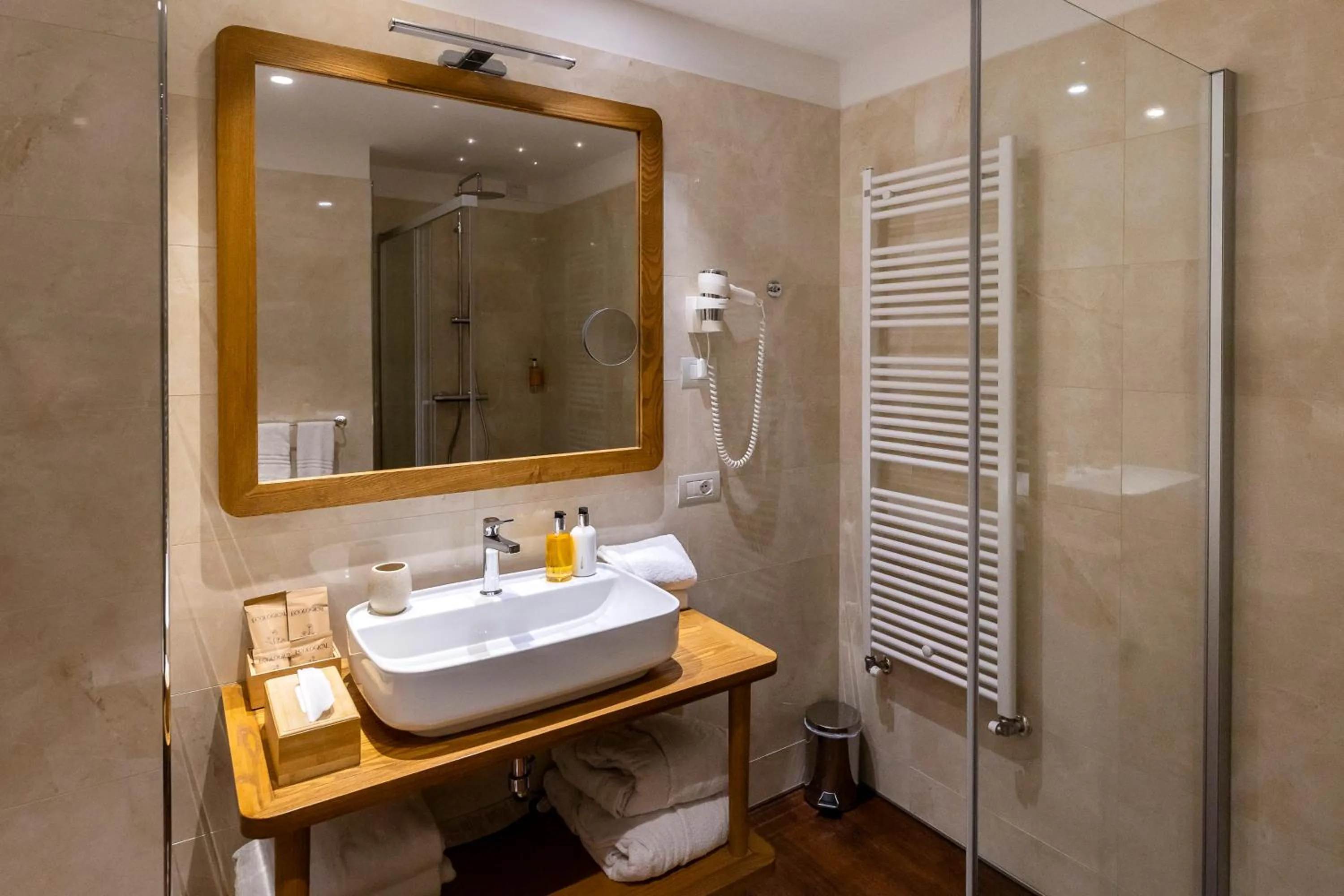 Shower in Il Belvedere