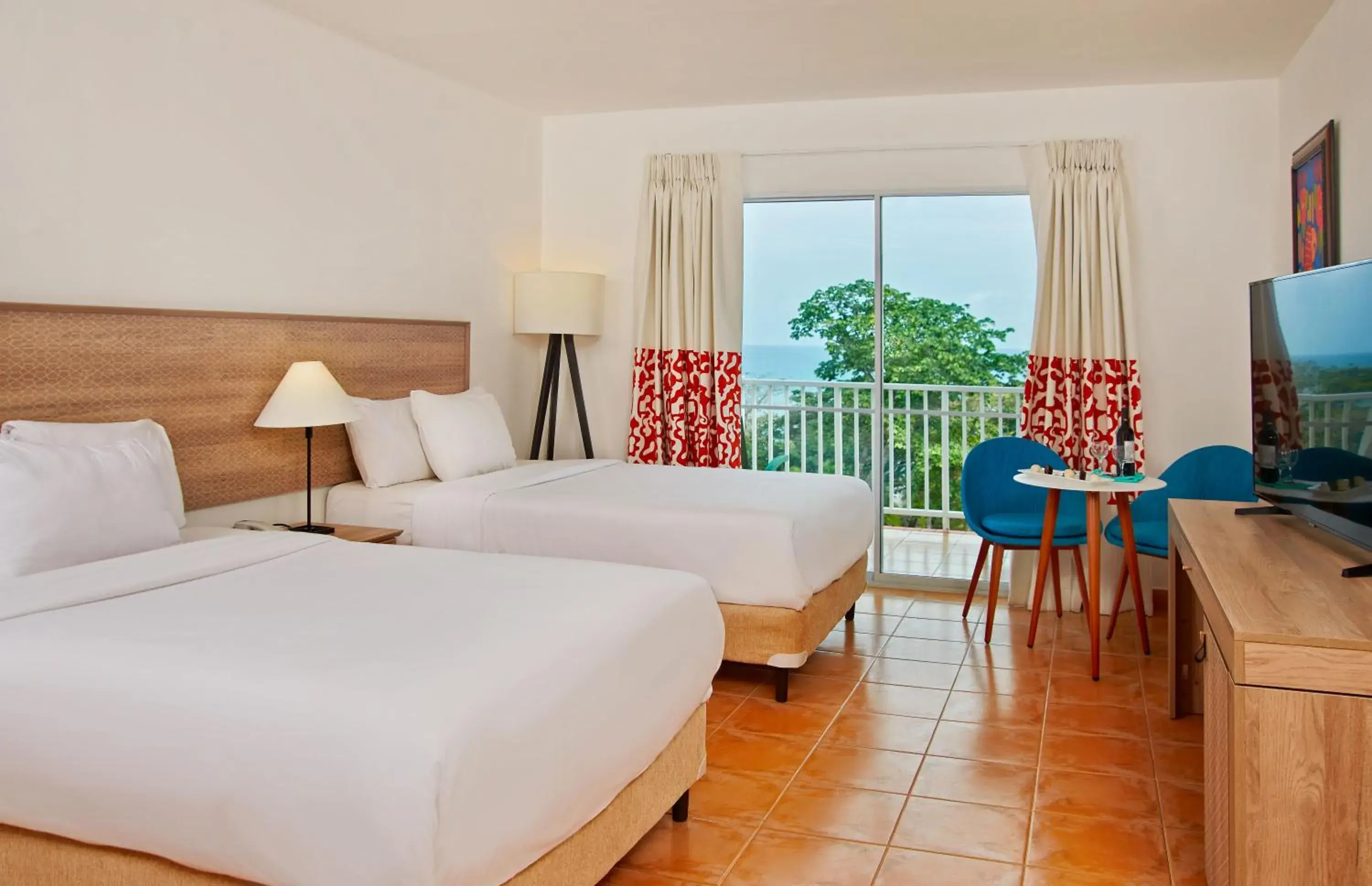 Deluxe Twin Room with Sea View in Grand Decameron Panama, A Trademark All Inclusive Resort Deluxe Twin Room with Sea View in Grand Decameron Panama, A Trademark All Inclusive Resort
