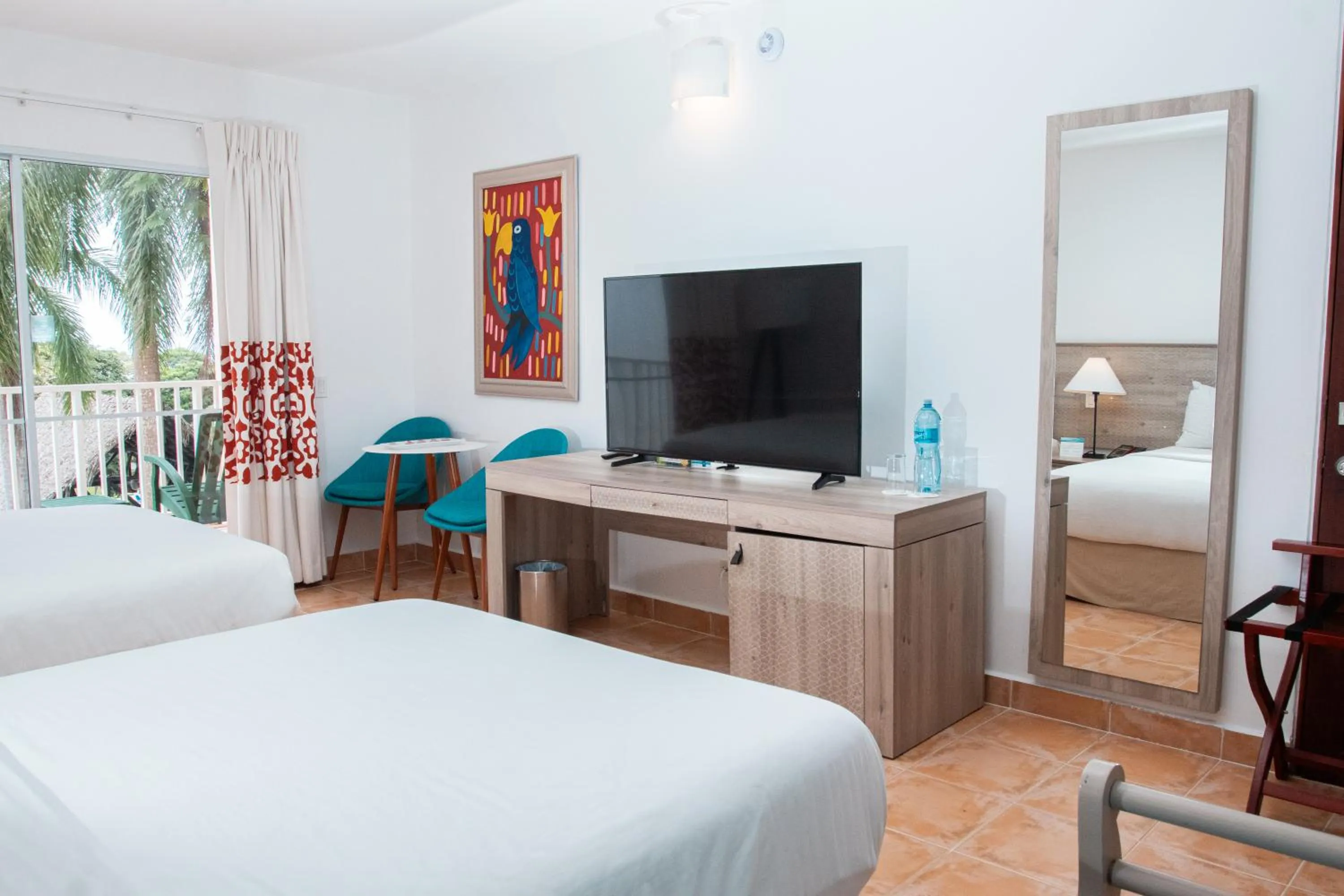 Communal lounge/ TV room, Bed in Grand Decameron Panama, A Trademark All Inclusive Resort