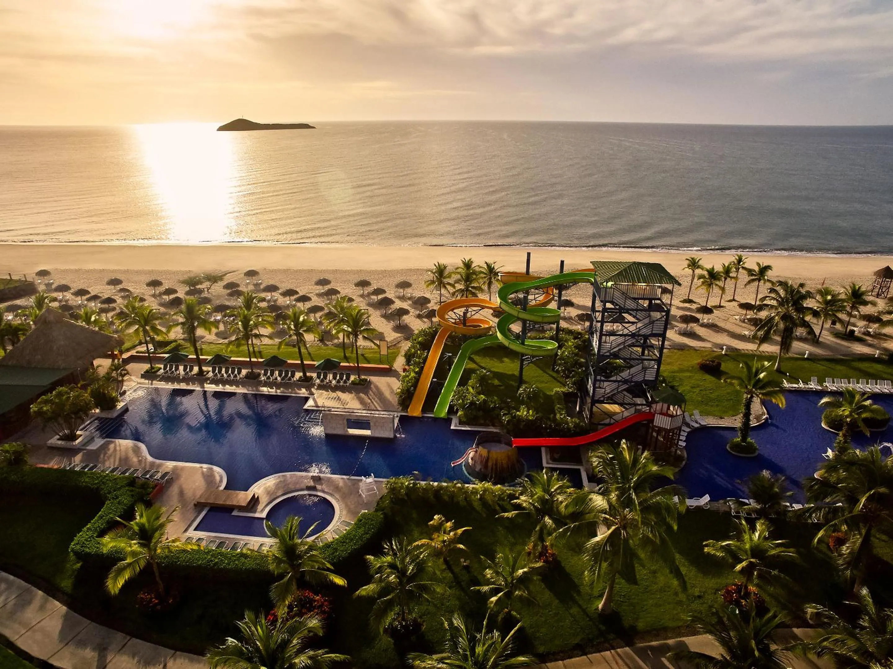 Natural landscape in Grand Decameron Panama, A Trademark All Inclusive Resort