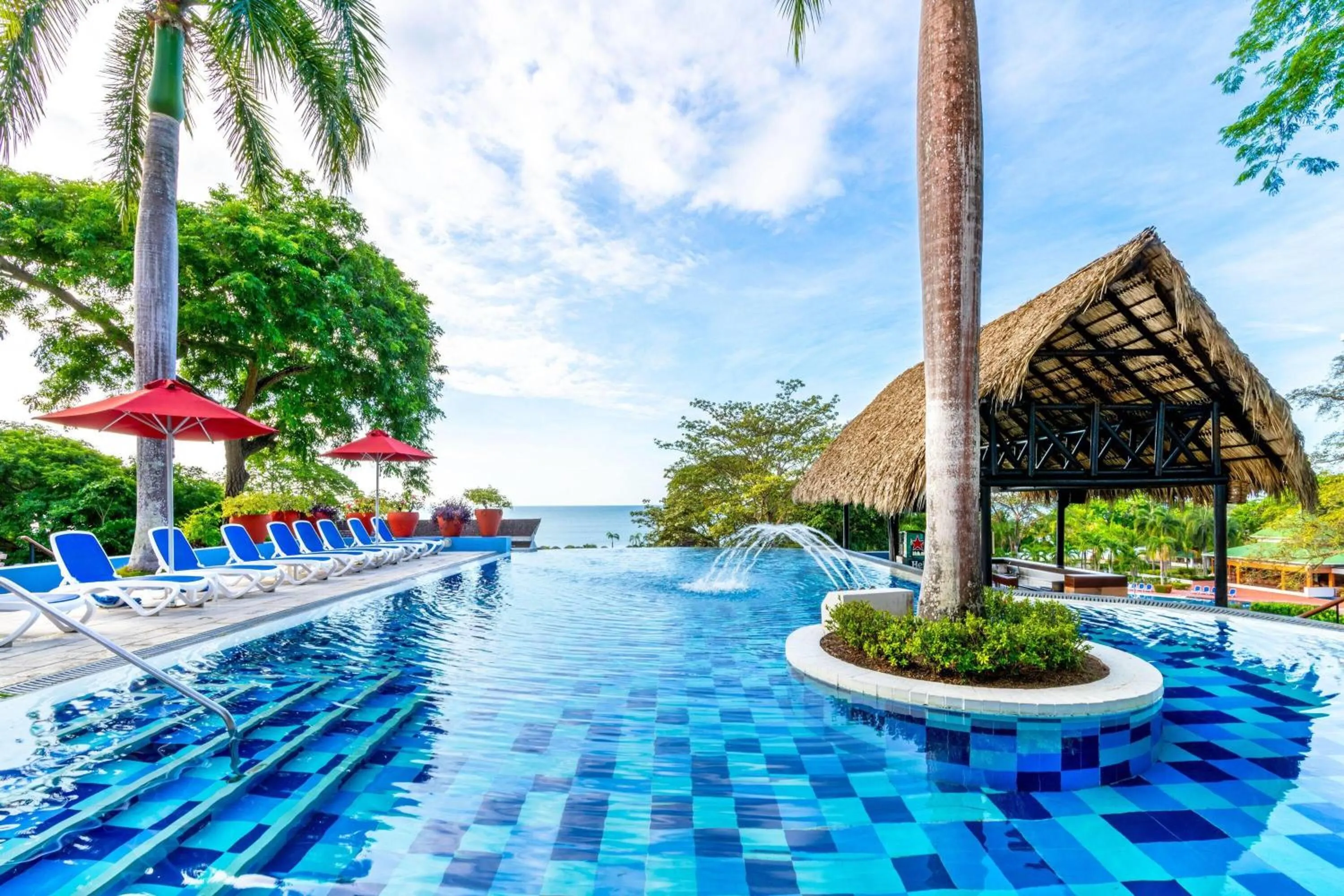 Swimming pool in Grand Decameron Panama, A Trademark All Inclusive Resort