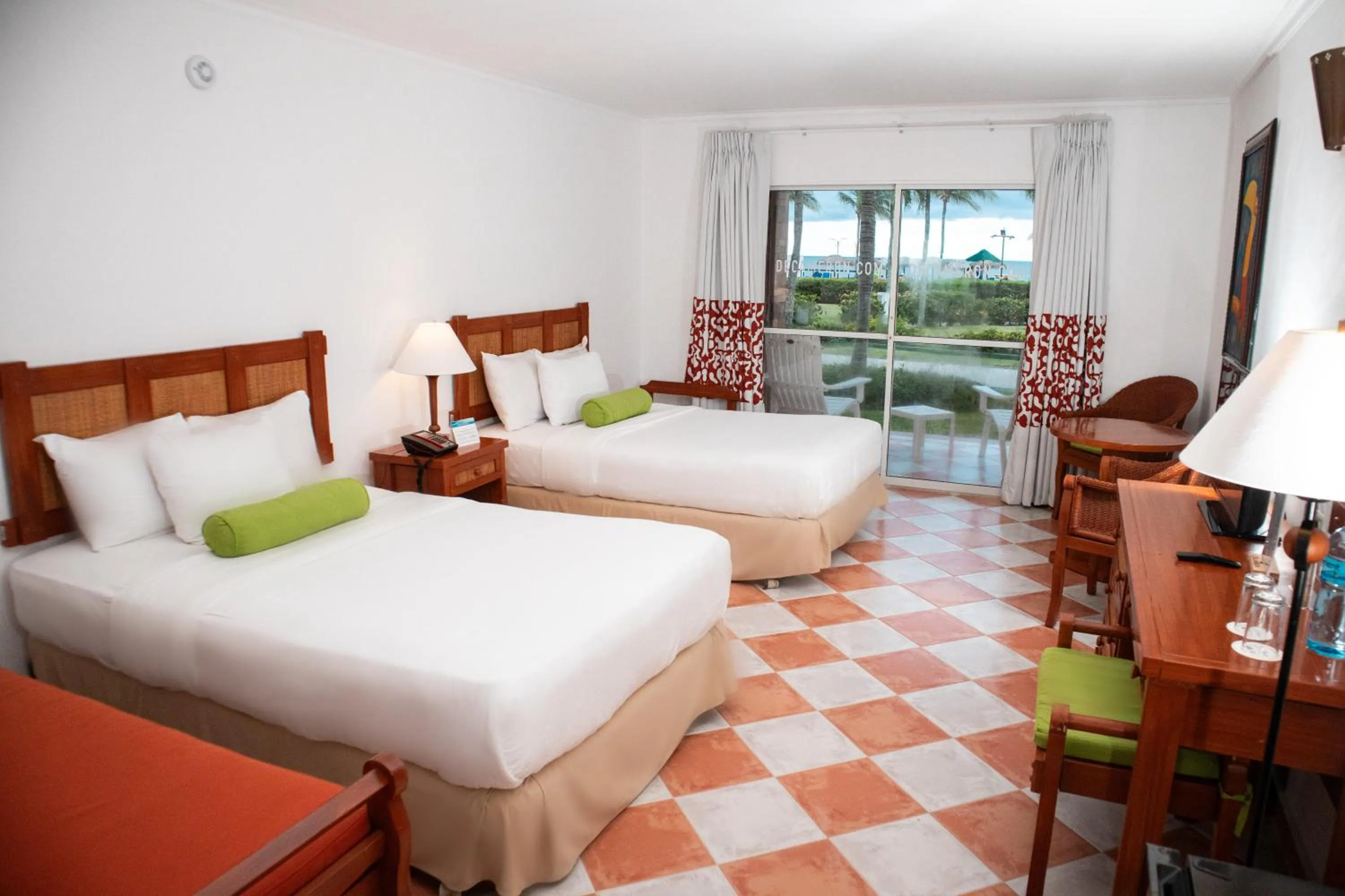 Staff, Bed in Grand Decameron Panama, A Trademark All Inclusive Resort