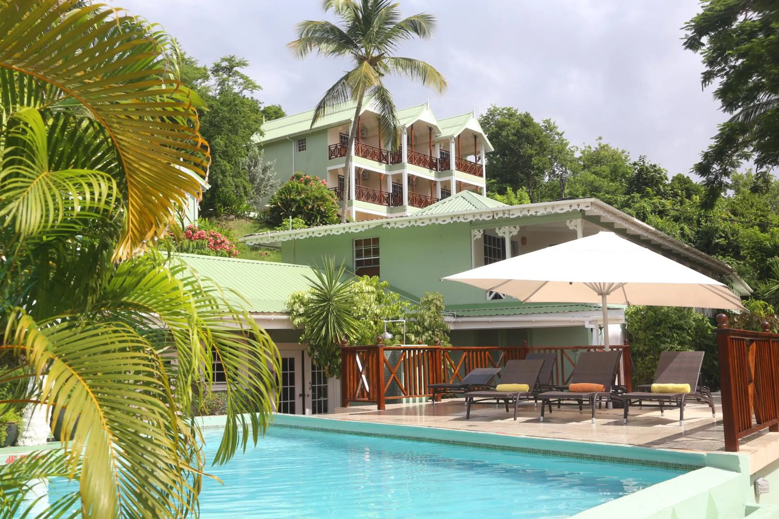Pool view in Marigot Beach Club & Dive Resort