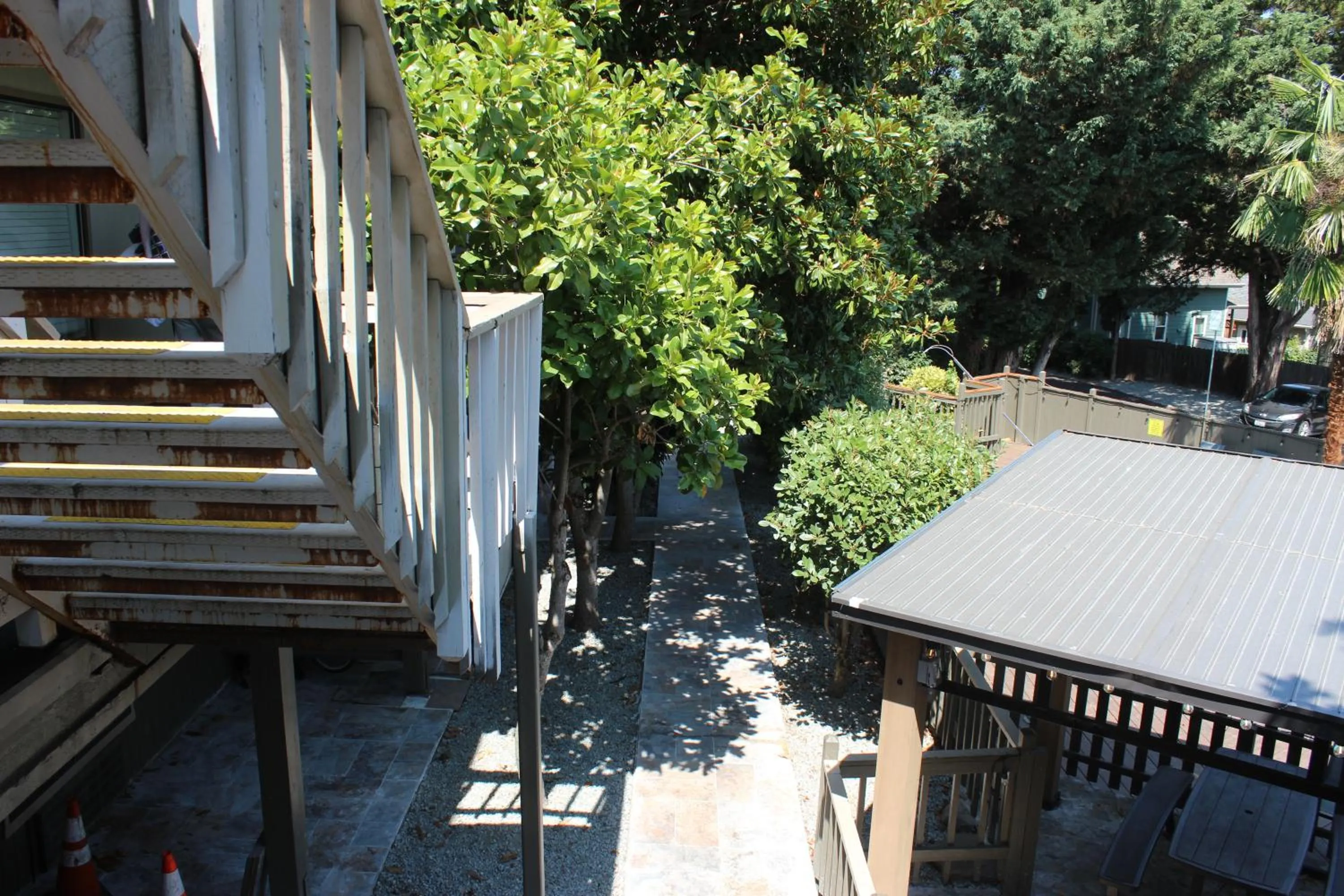 Property building in Cedarwood Inn of Ashland