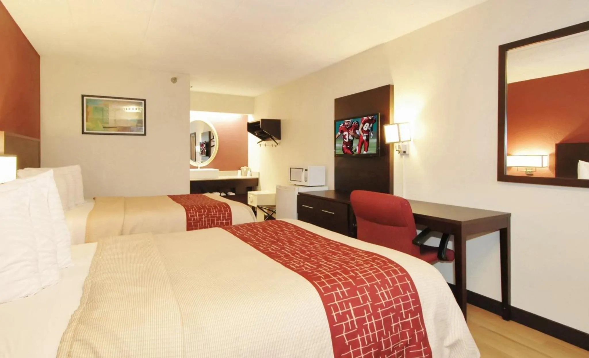 Guests, Bed in Red Roof PLUS Chicago - Hoffman Estates