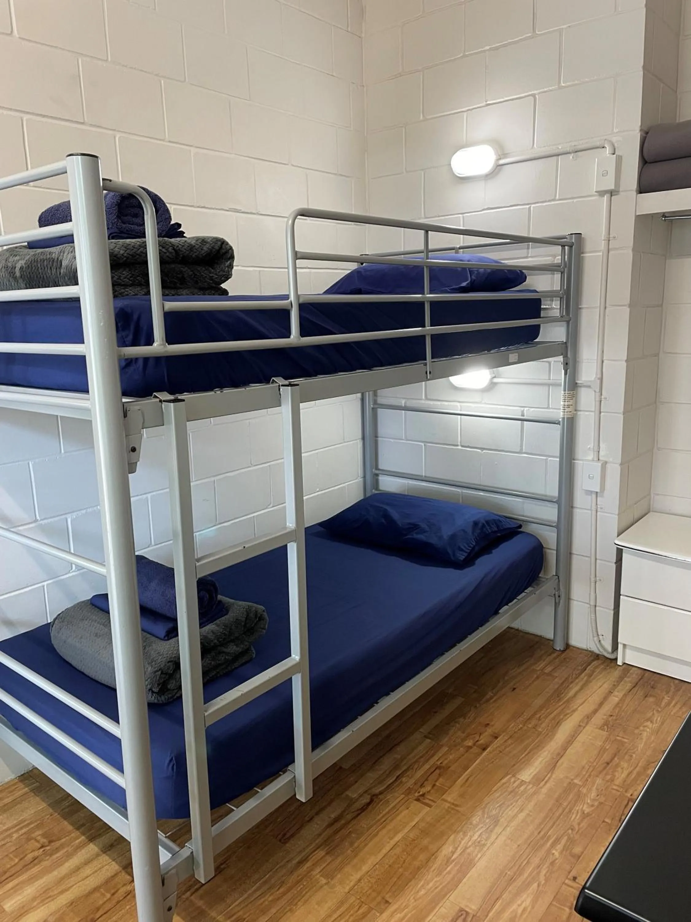 bunk bed, Bed in YHA Coolangatta Gold Coast