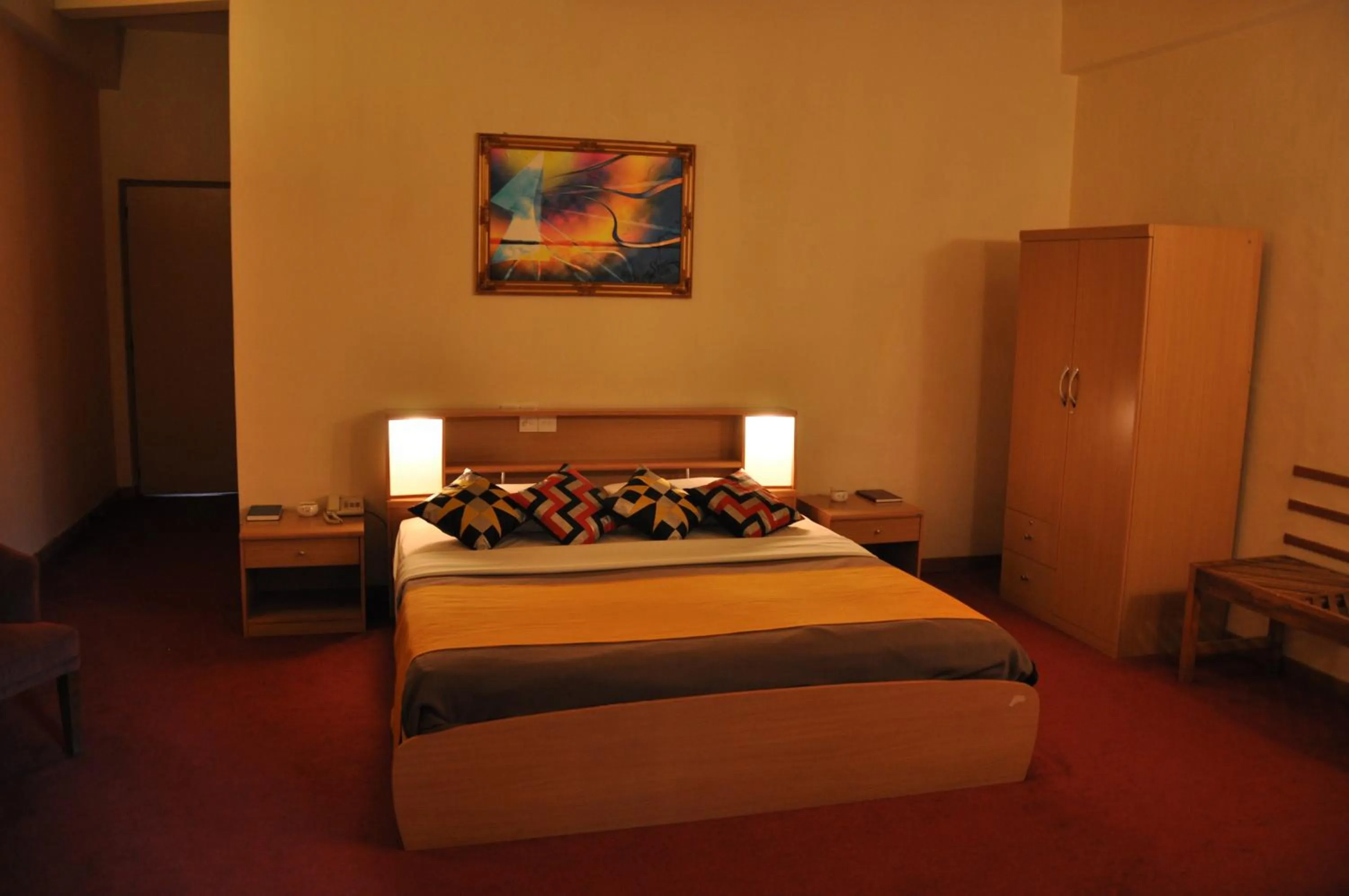 Bedroom, Bed in Orient Hotel