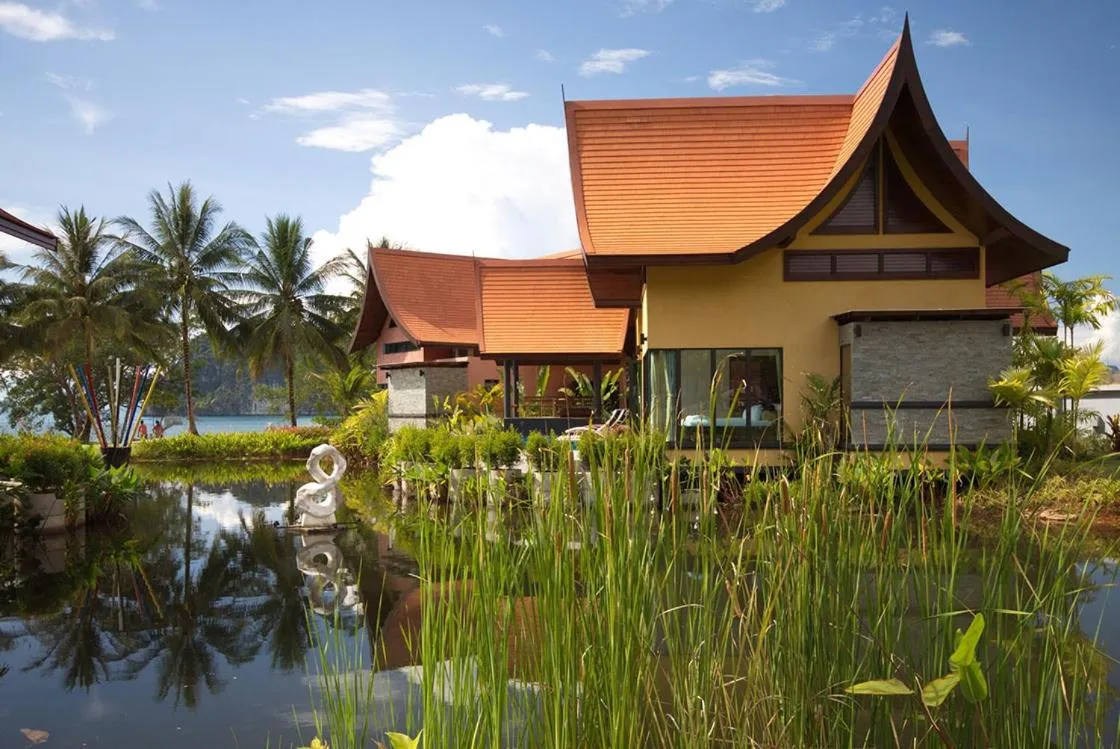 Property building in Tha Lane Bay Villas