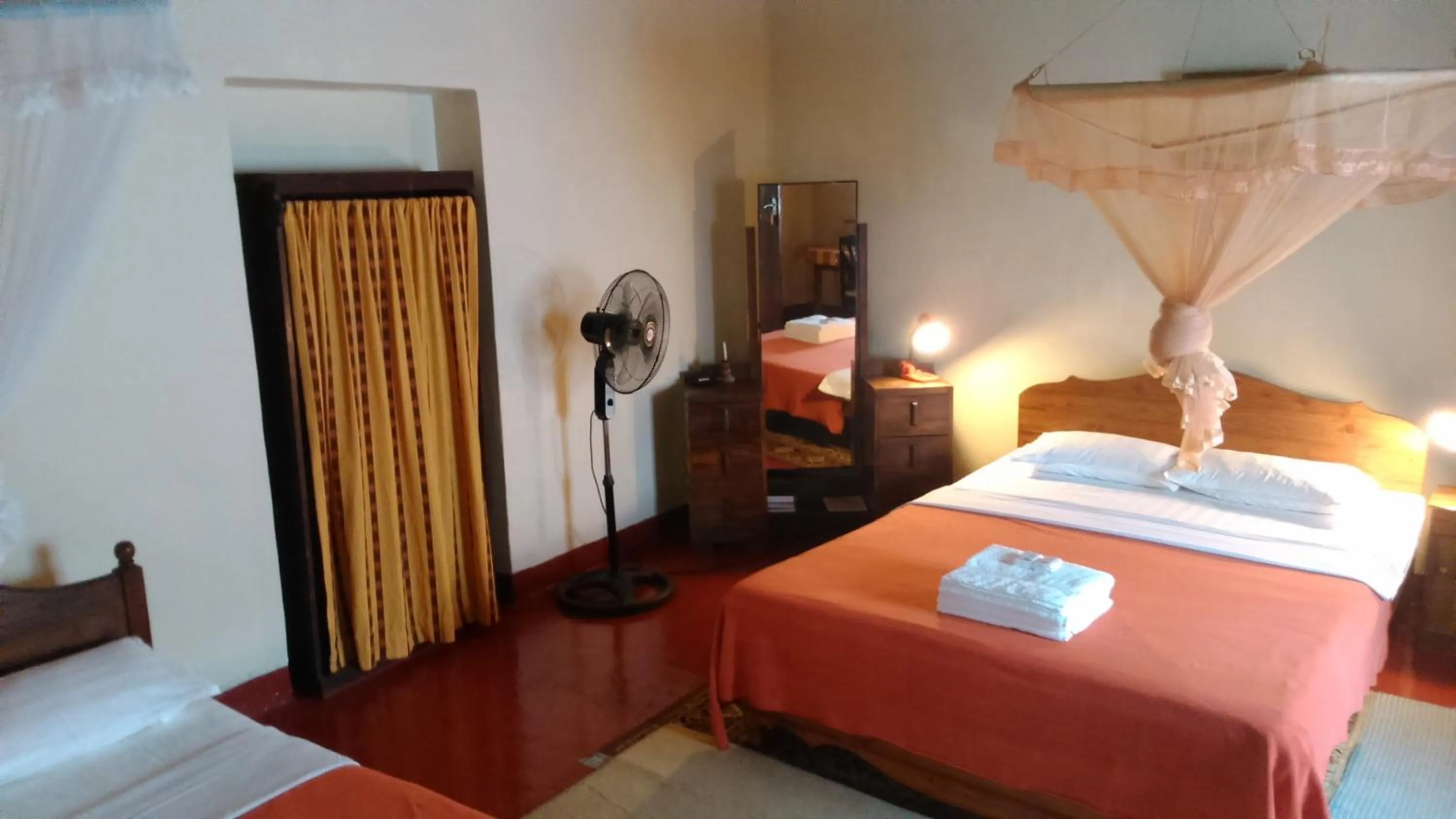 Bed in Sunnyside Holiday Bungalow