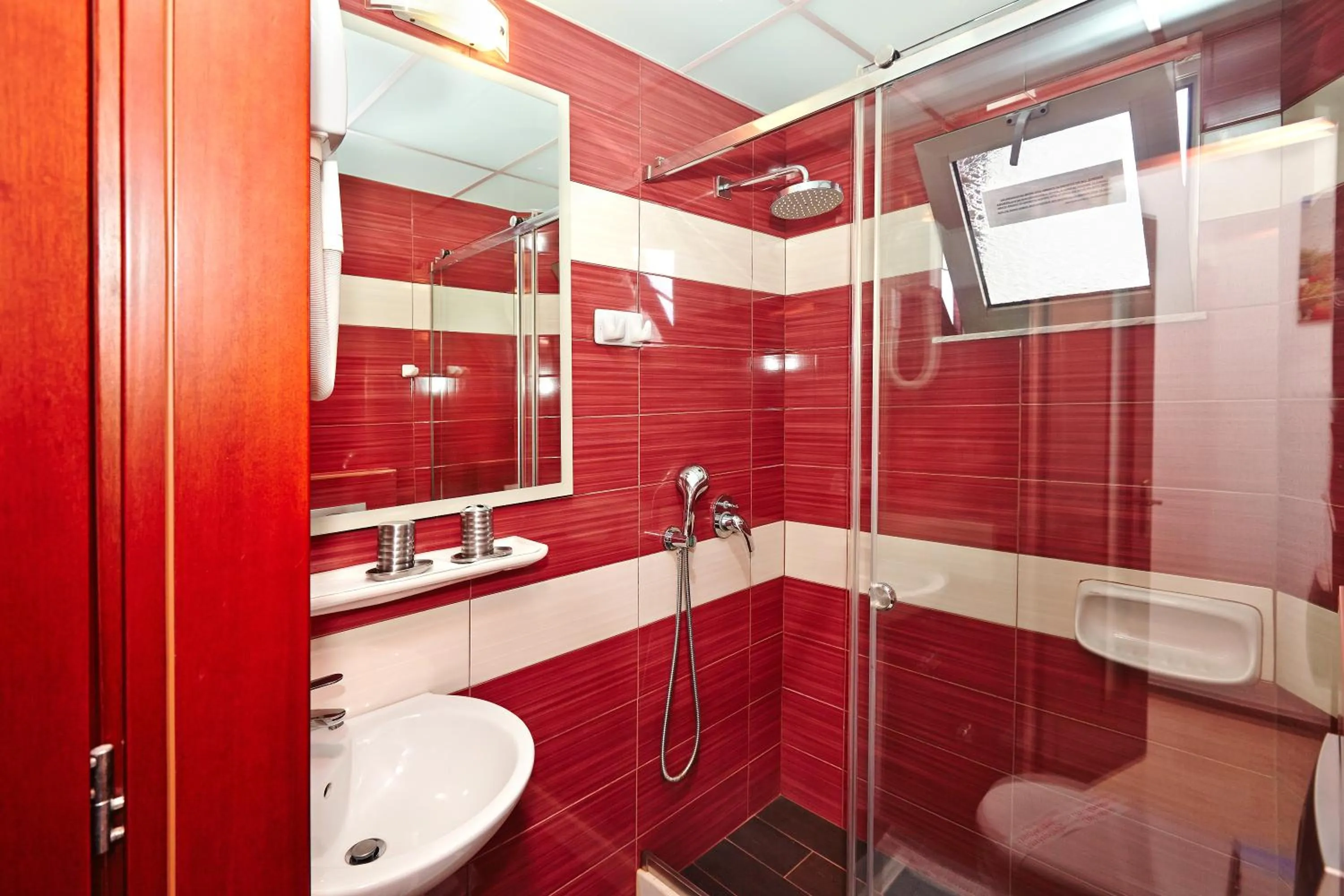 Bathroom in Pettas Apartments