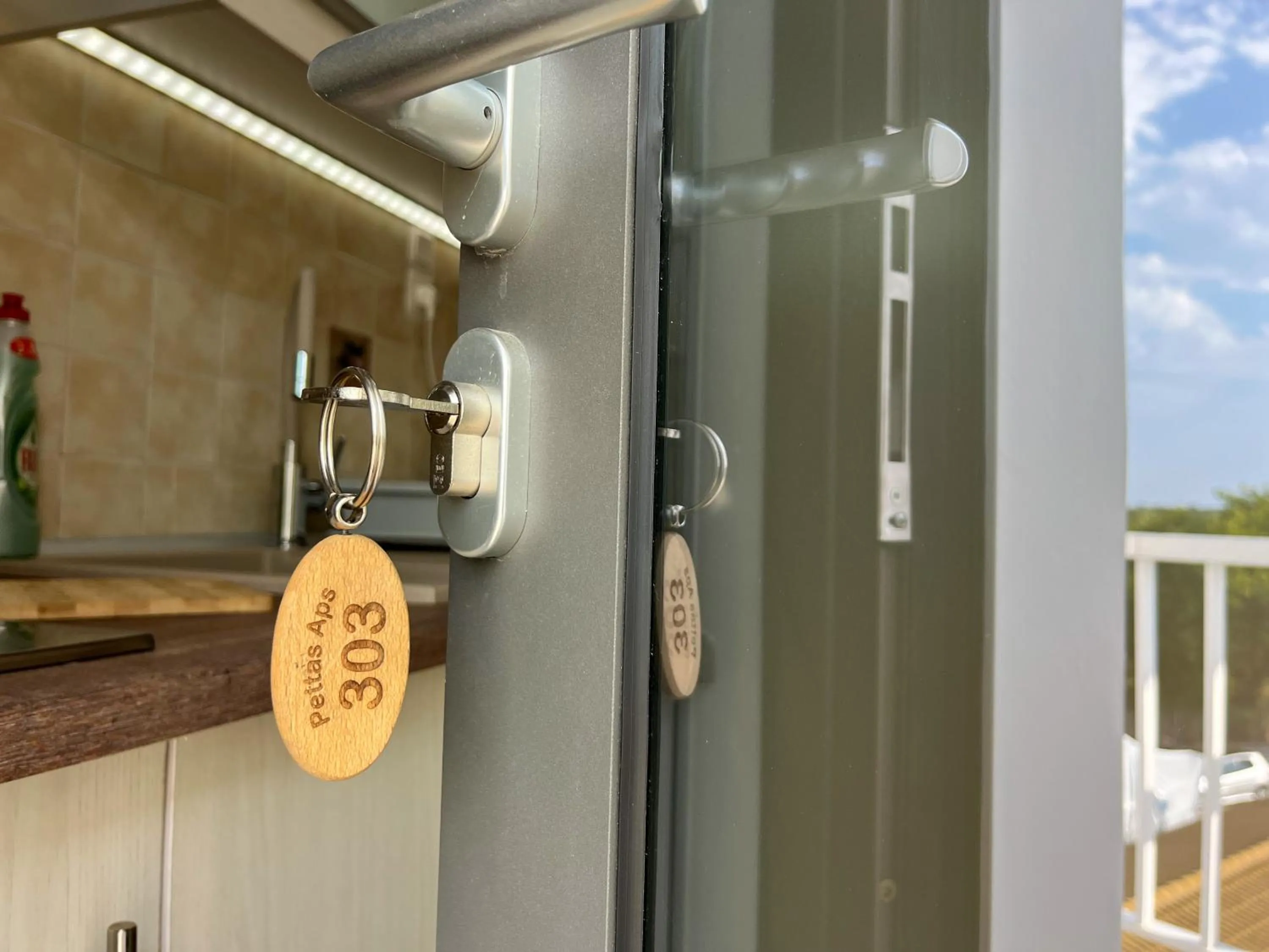 Photo of the whole room in Pettas Apartments