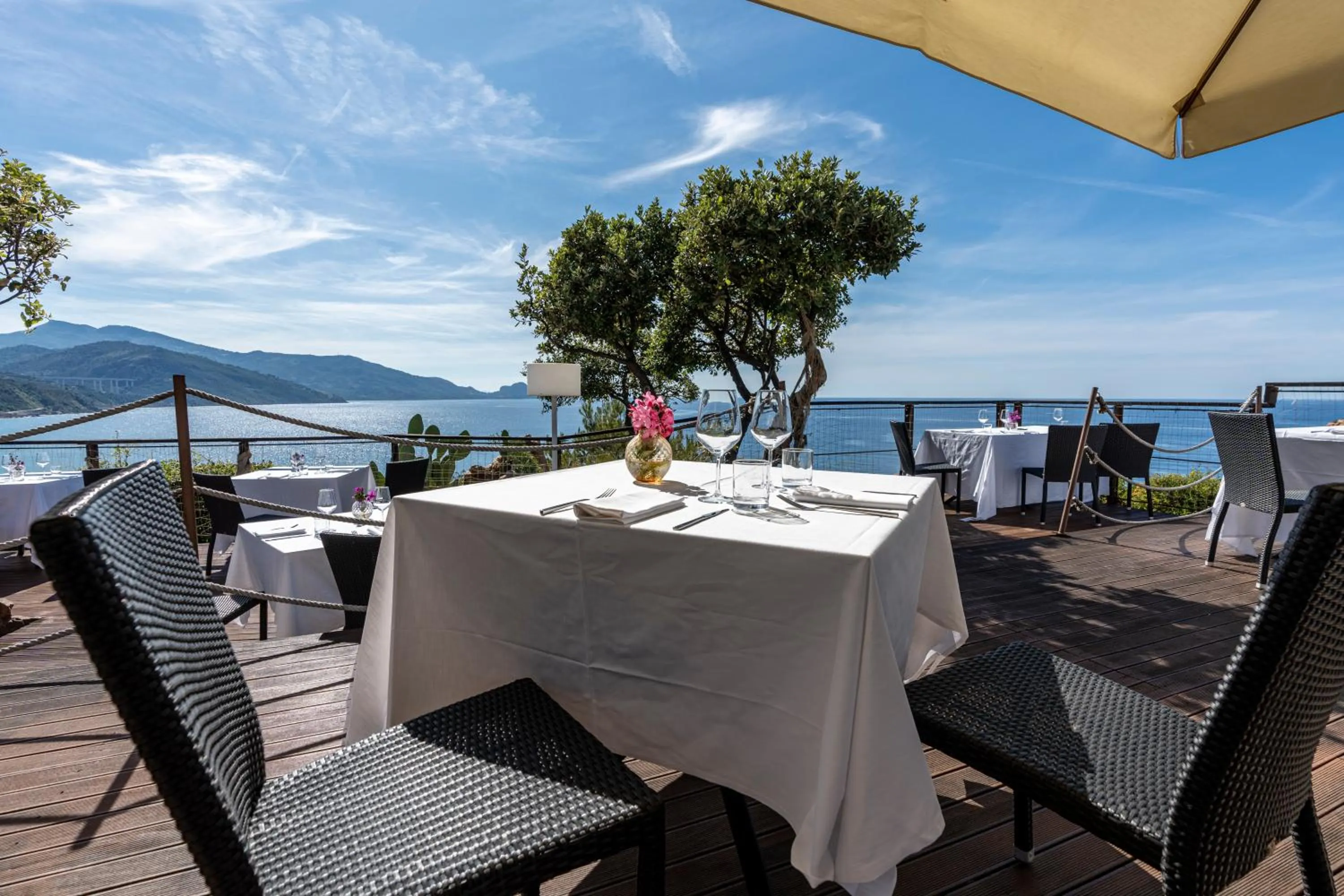 Restaurant/places to eat in Mangia's Pollina Resort