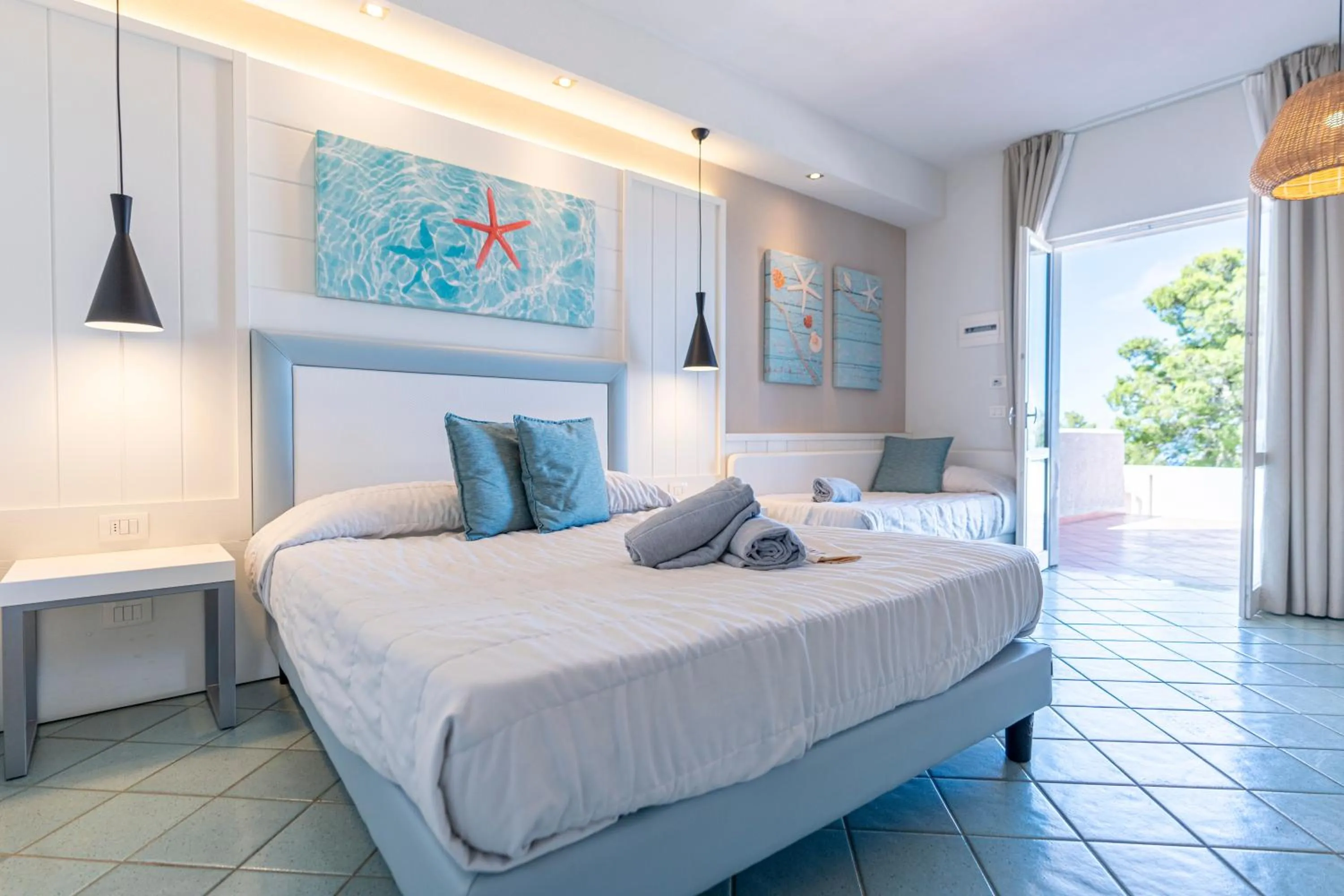 Bedroom, Bed in Mangia's Pollina Resort