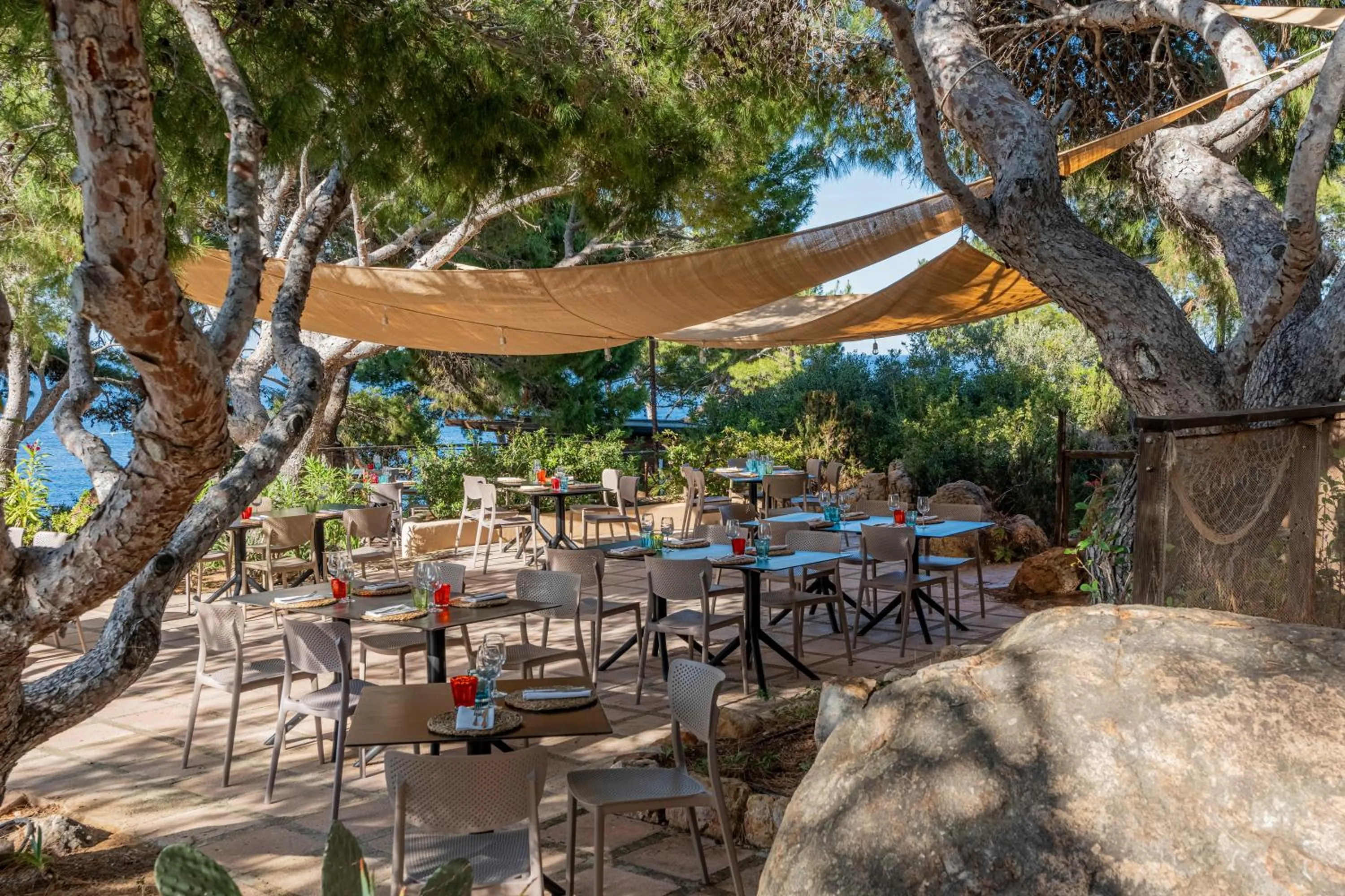 Restaurant/places to eat in Mangia's Pollina Resort
