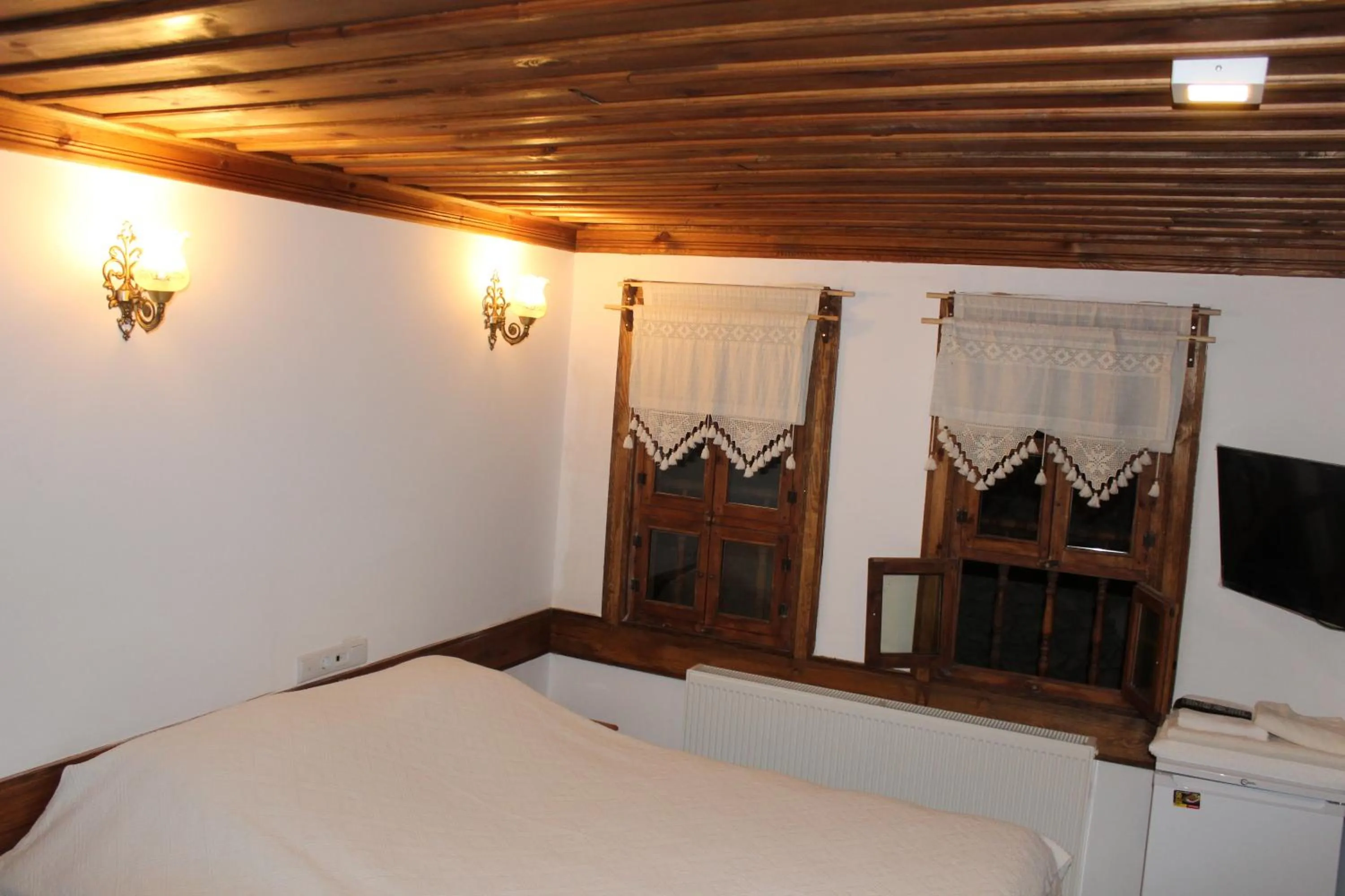 Photo of the whole room, Bed in Yorgancıoglu Konak