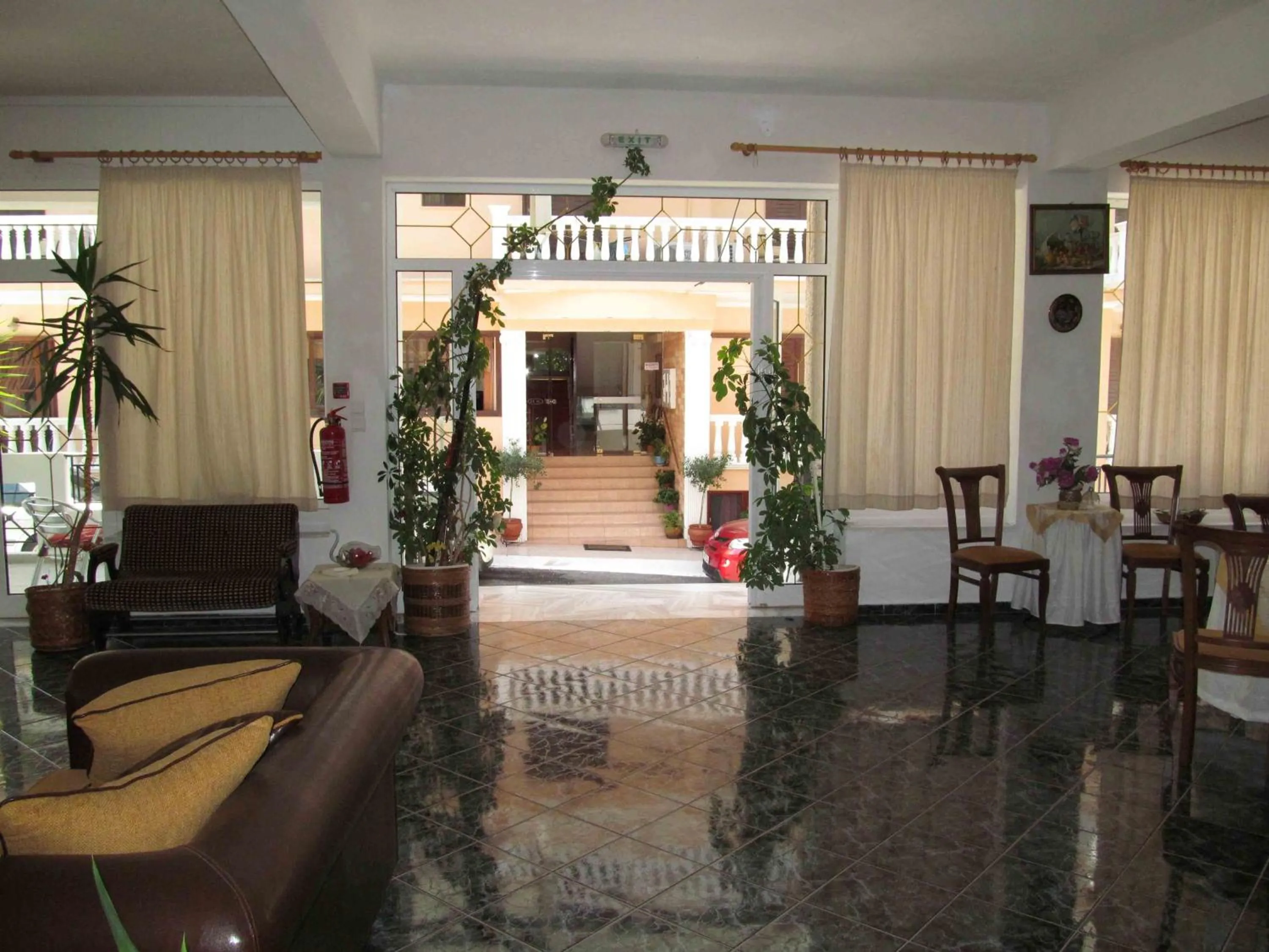 Restaurant/places to eat in Pagona Hotel