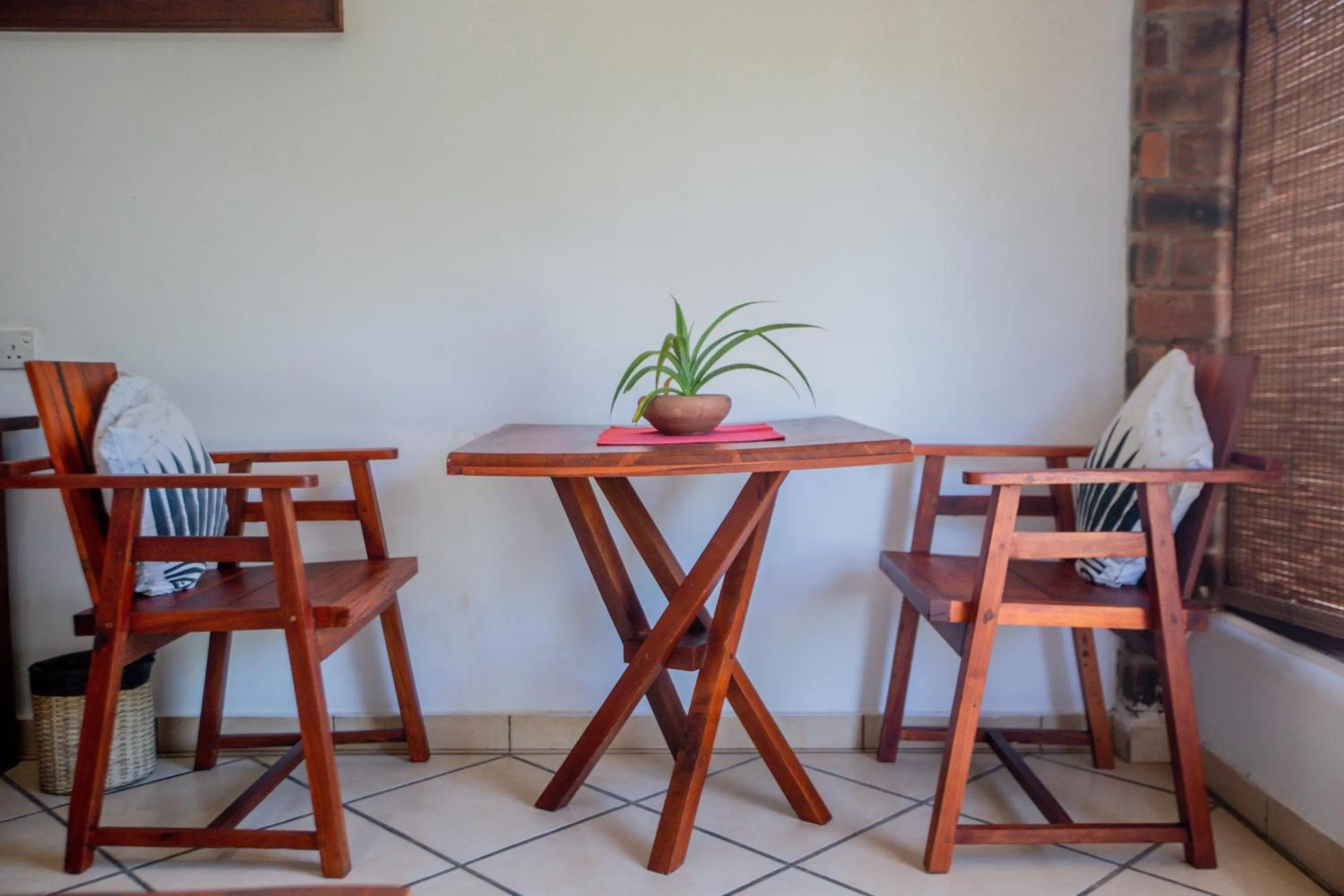Seating area in The Long Beach Resort & Spa