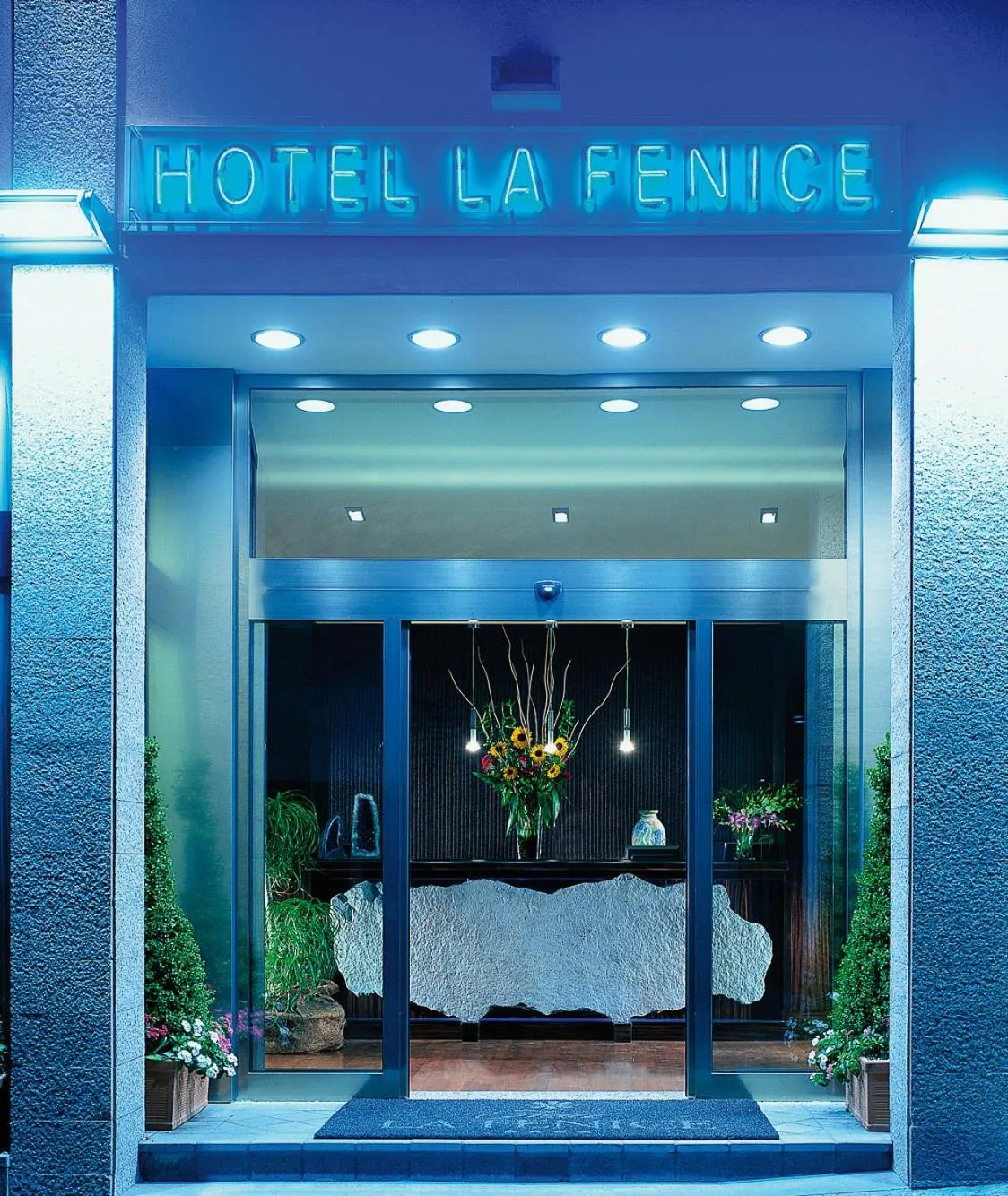 Facade/entrance in Hotel La Fenice