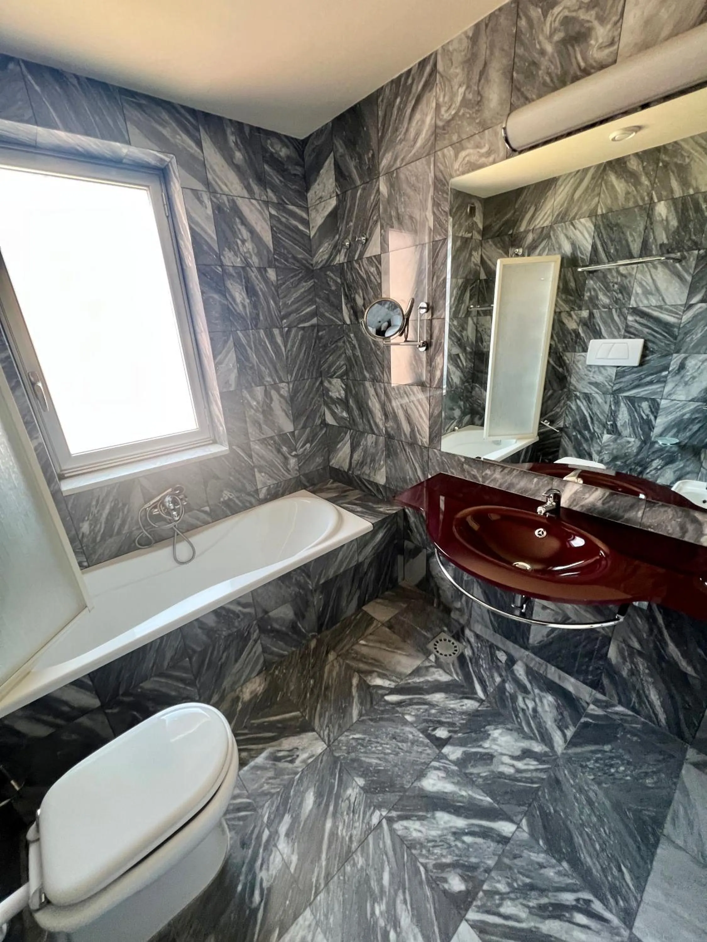 Bathroom in Hotel La Fenice