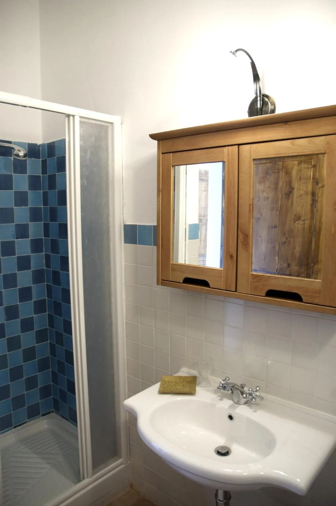 Shower in Dolce Vita