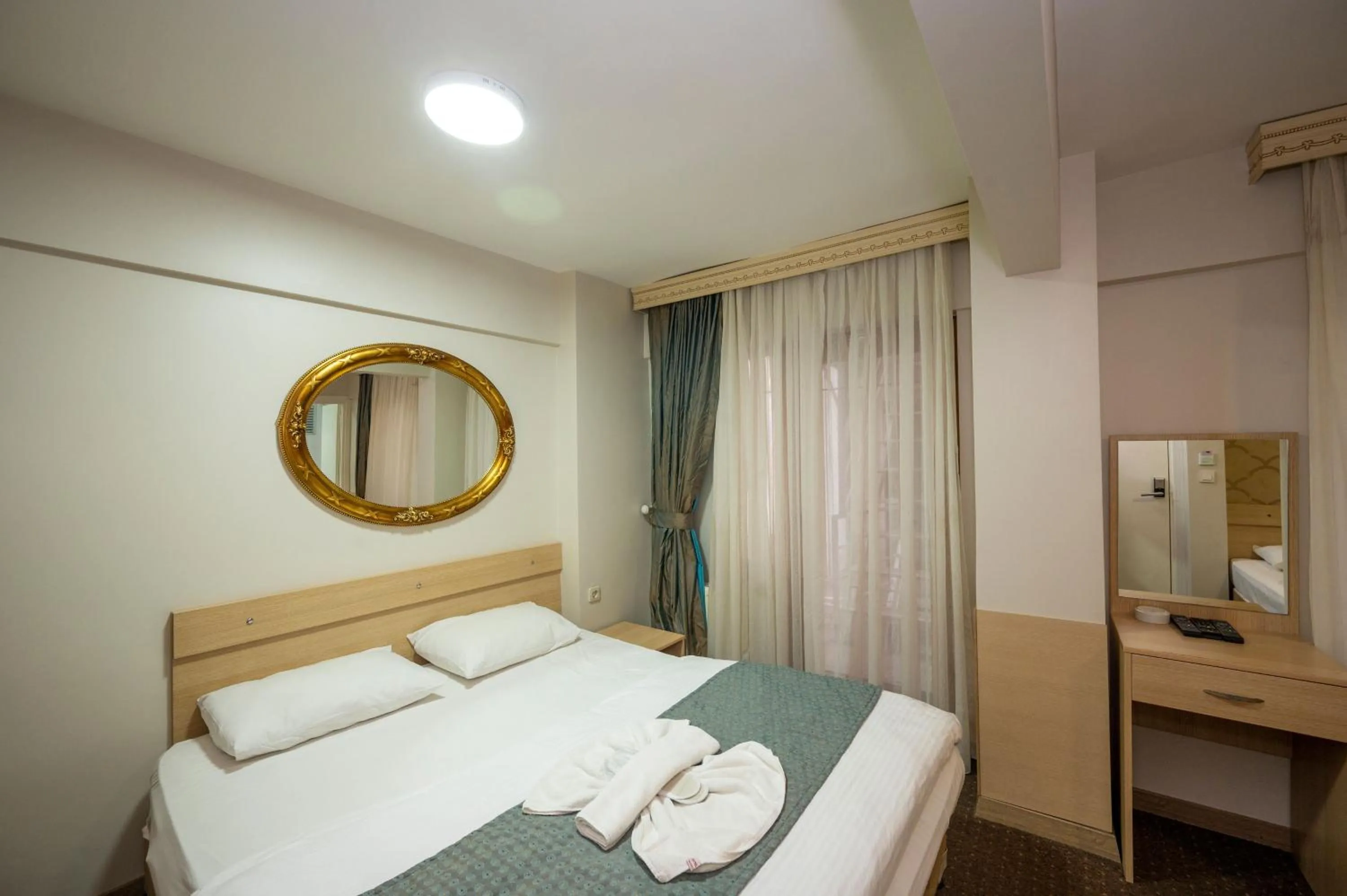 Photo of the whole room, Bed in Hotel Melita