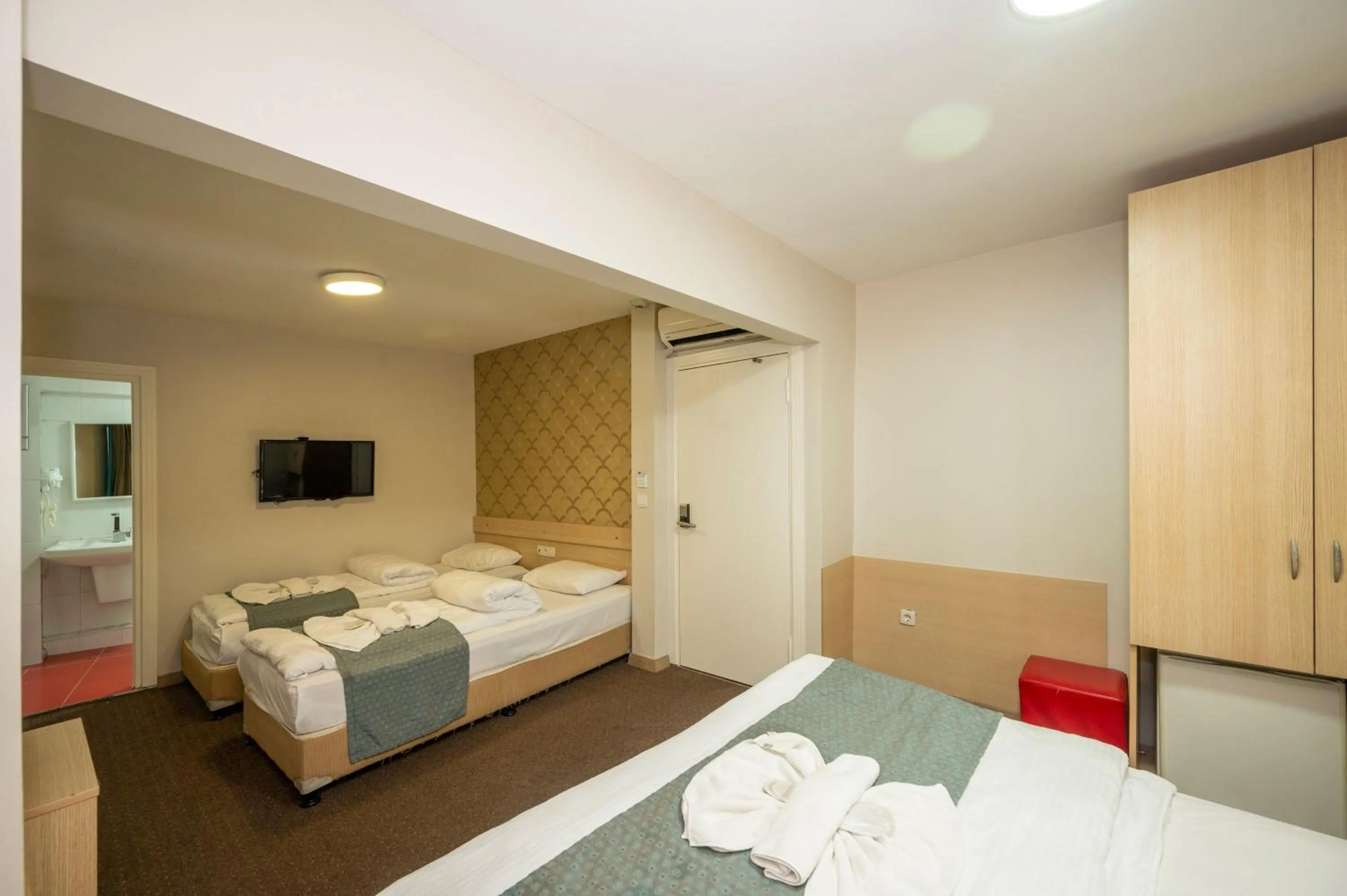 Photo of the whole room, Bed in Hotel Melita